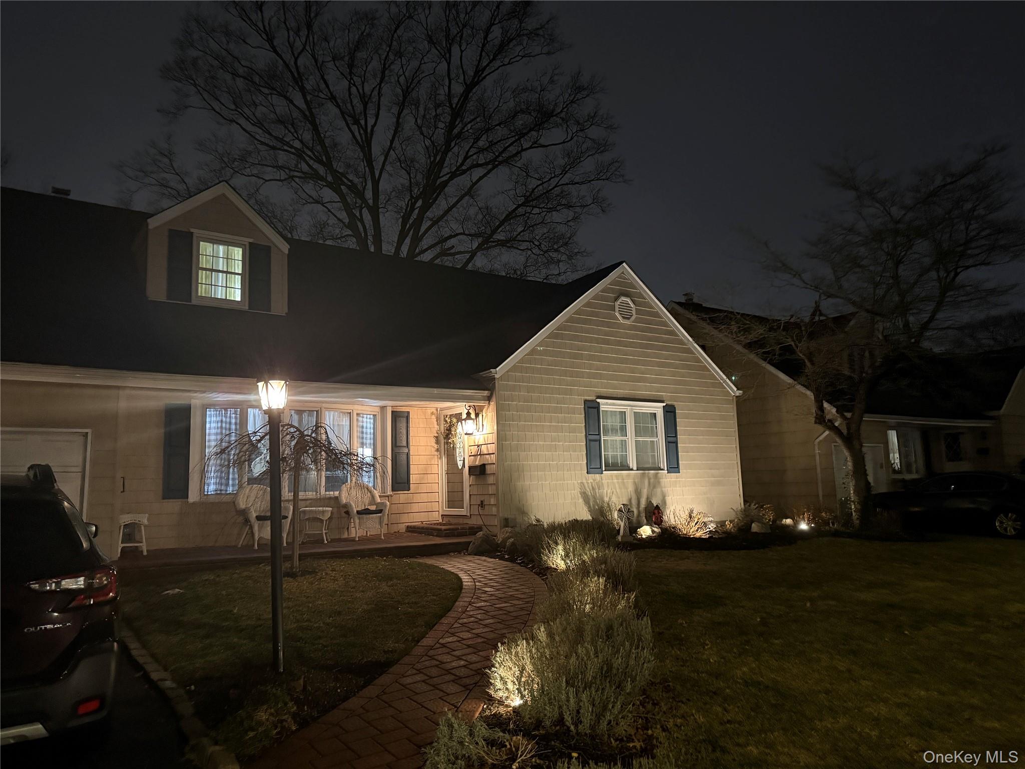 #3 photo, 71 Home Street, ناسو Malverne , NY 11565