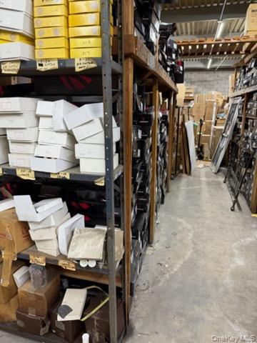 #4 photo, 16 McCarthy Road, ناسو Hempstead , NY 11558