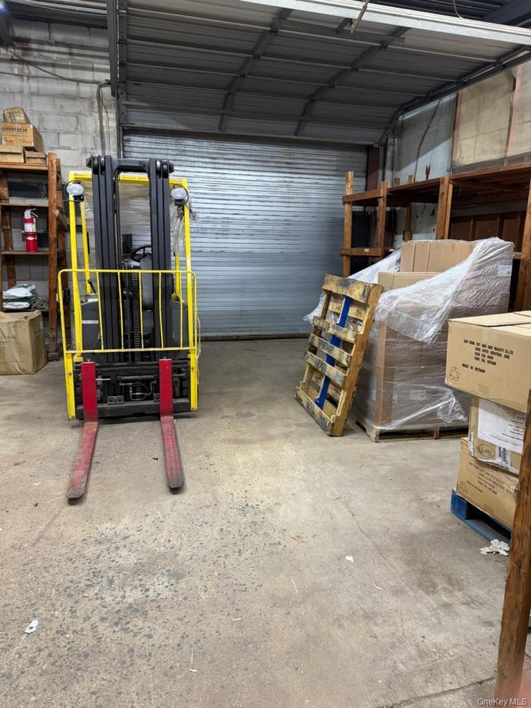 #7 photo, 16 McCarthy Road, ناسو Hempstead , NY 11558