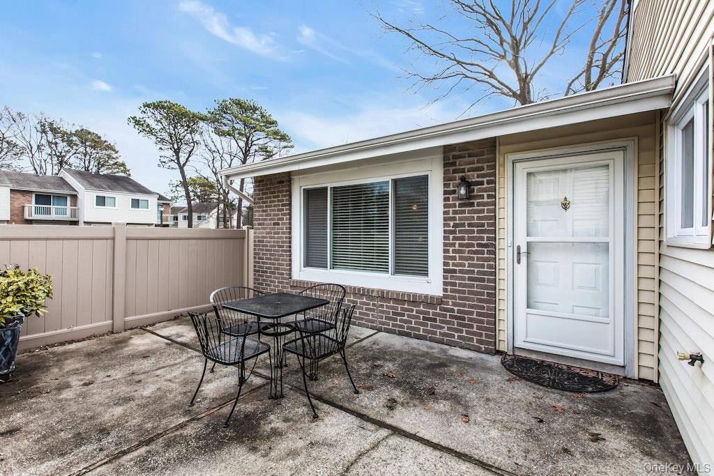 #4 photo, 224 Springmeadow Drive, Holbrook , NY 11741