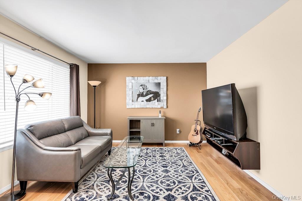 #7 photo, 224 Springmeadow Drive, Holbrook , NY 11741