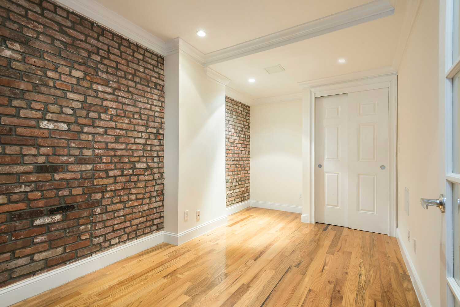 #3 photo, New York City, Yorkville , NY 10128