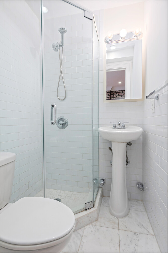 #5 photo, New York City, Yorkville , NY 10128