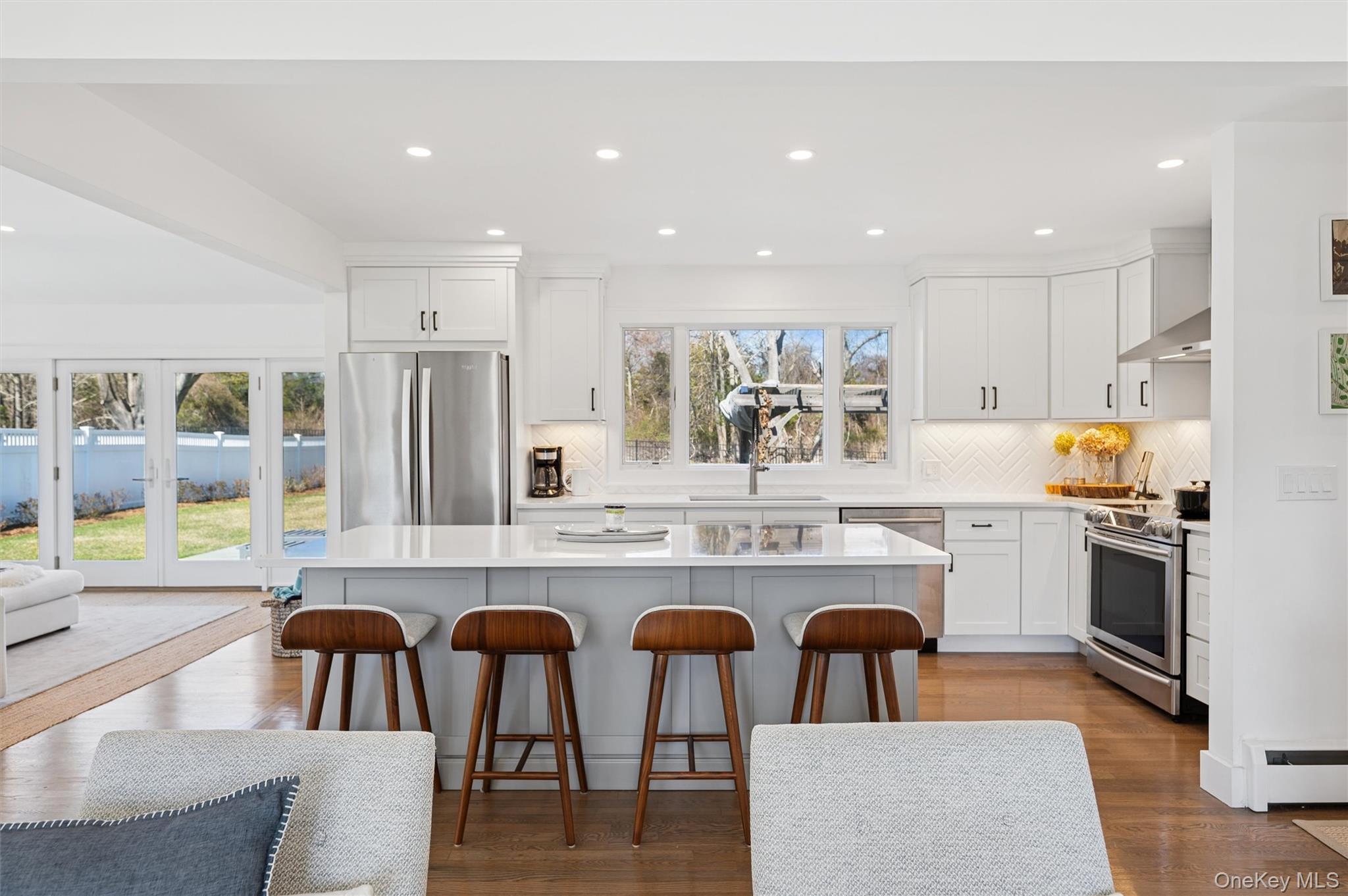 #10 photo, 580 Gin Lane, سوفولك Southold , NY 11971