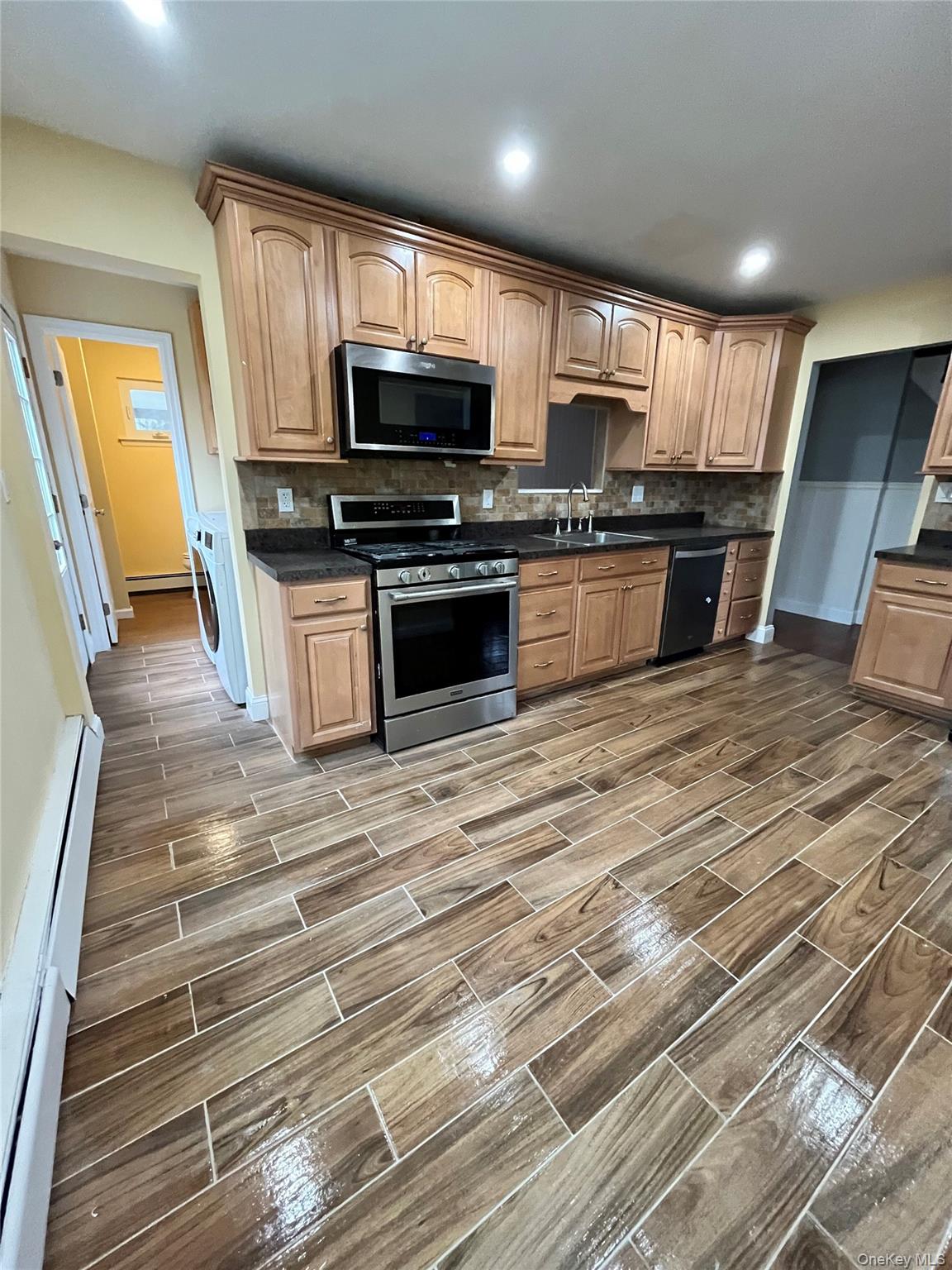 #6 photo, 100 Lexington Avenue, 東長島 Holbrook , NY 11741