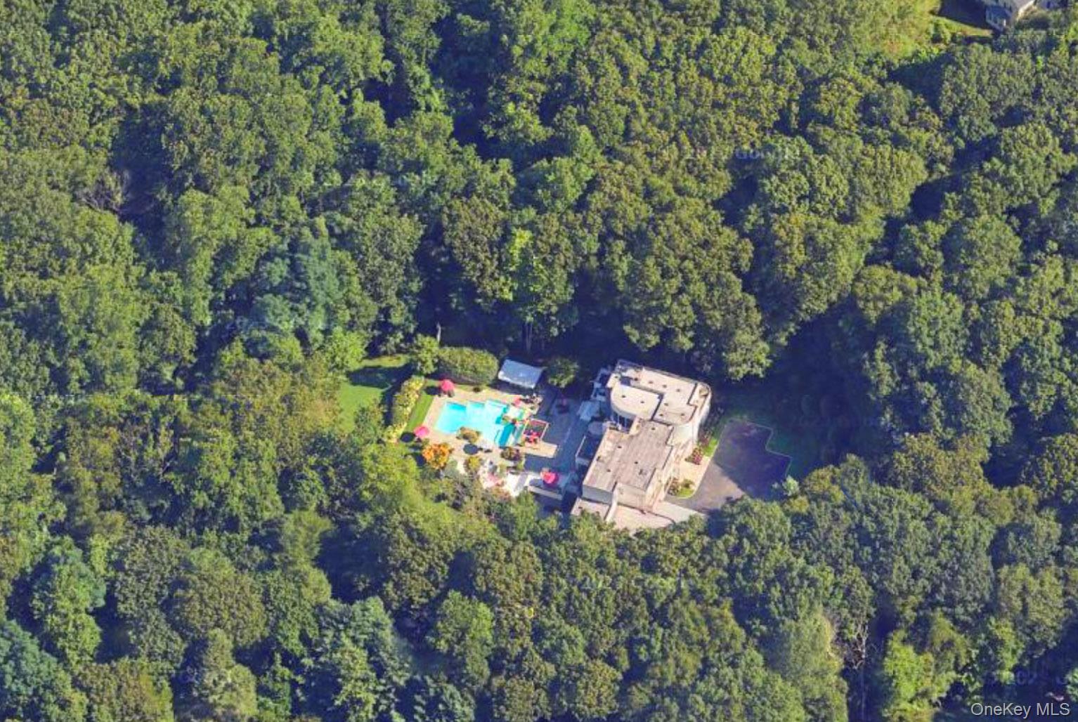 #1 photo, 70 Shutter Lane, Oyster Bay Cove , NY 11771