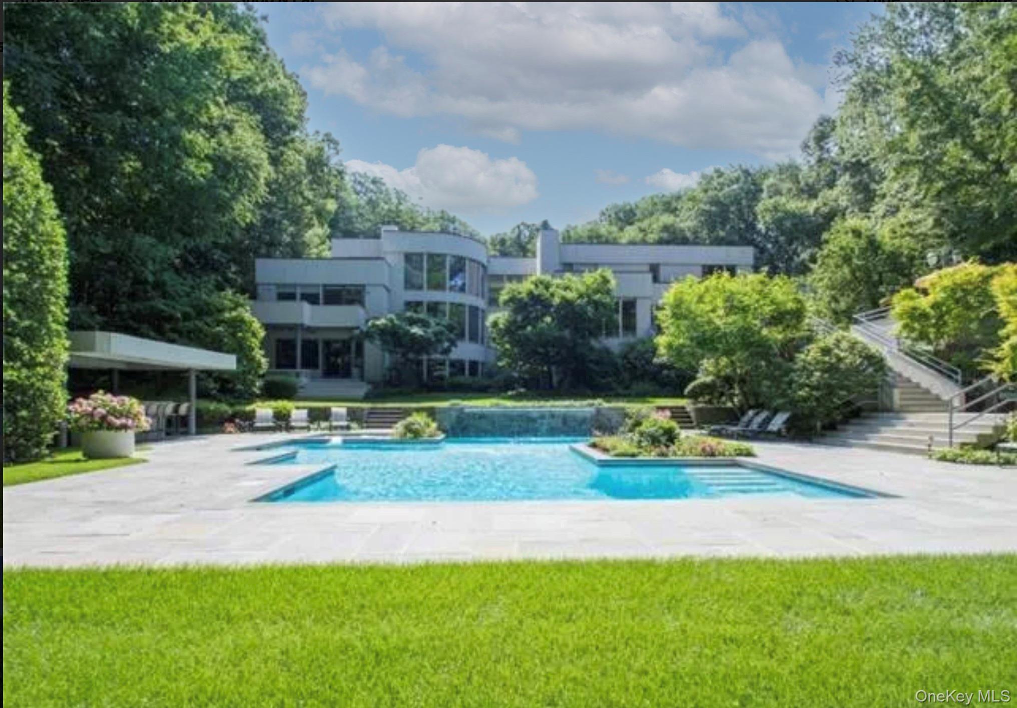 #7 photo, 70 Shutter Lane, Oyster Bay Cove , NY 11771