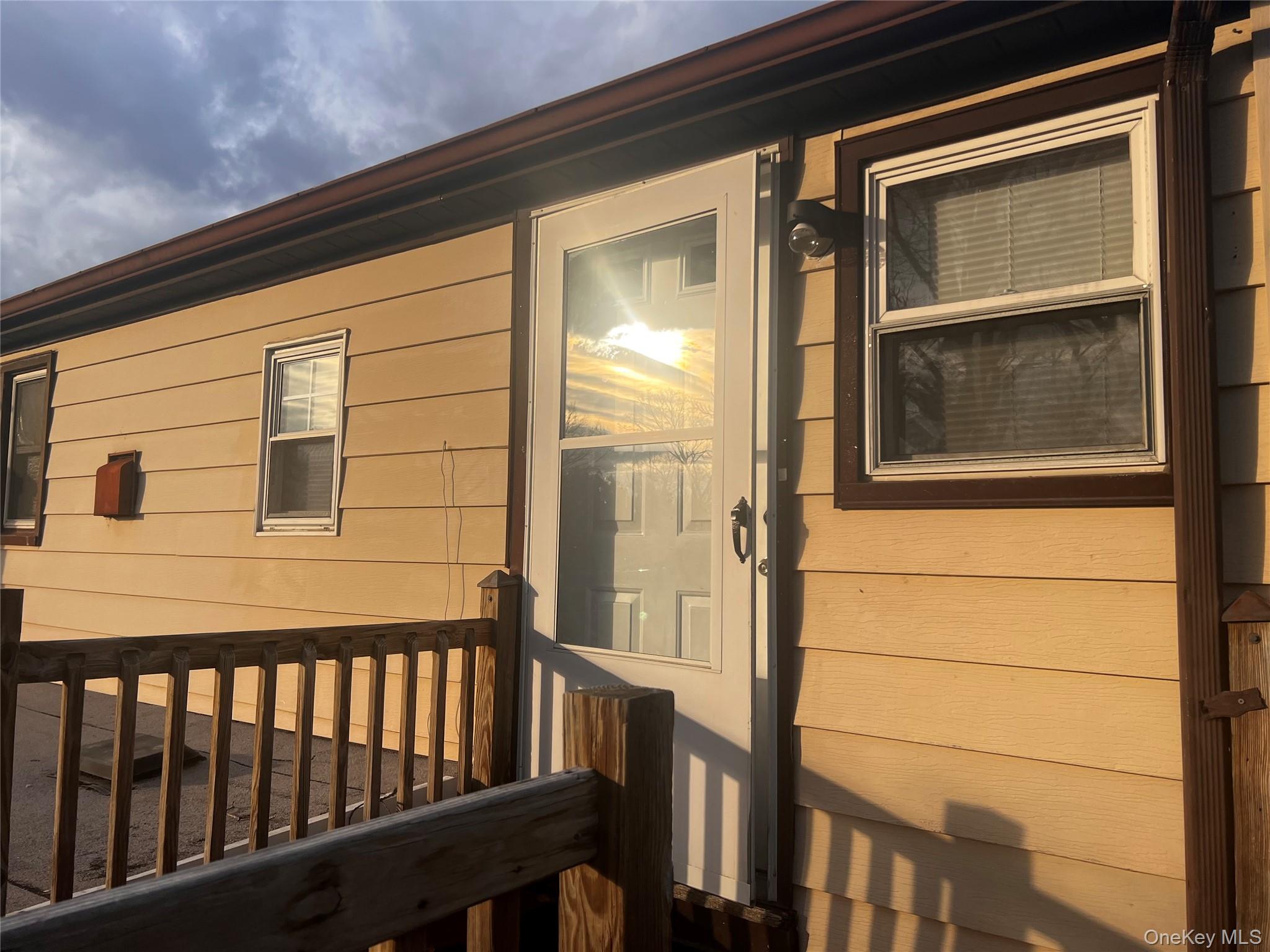 #2 photo, 20 W Belmont Street, Bay Shore , NY 11706