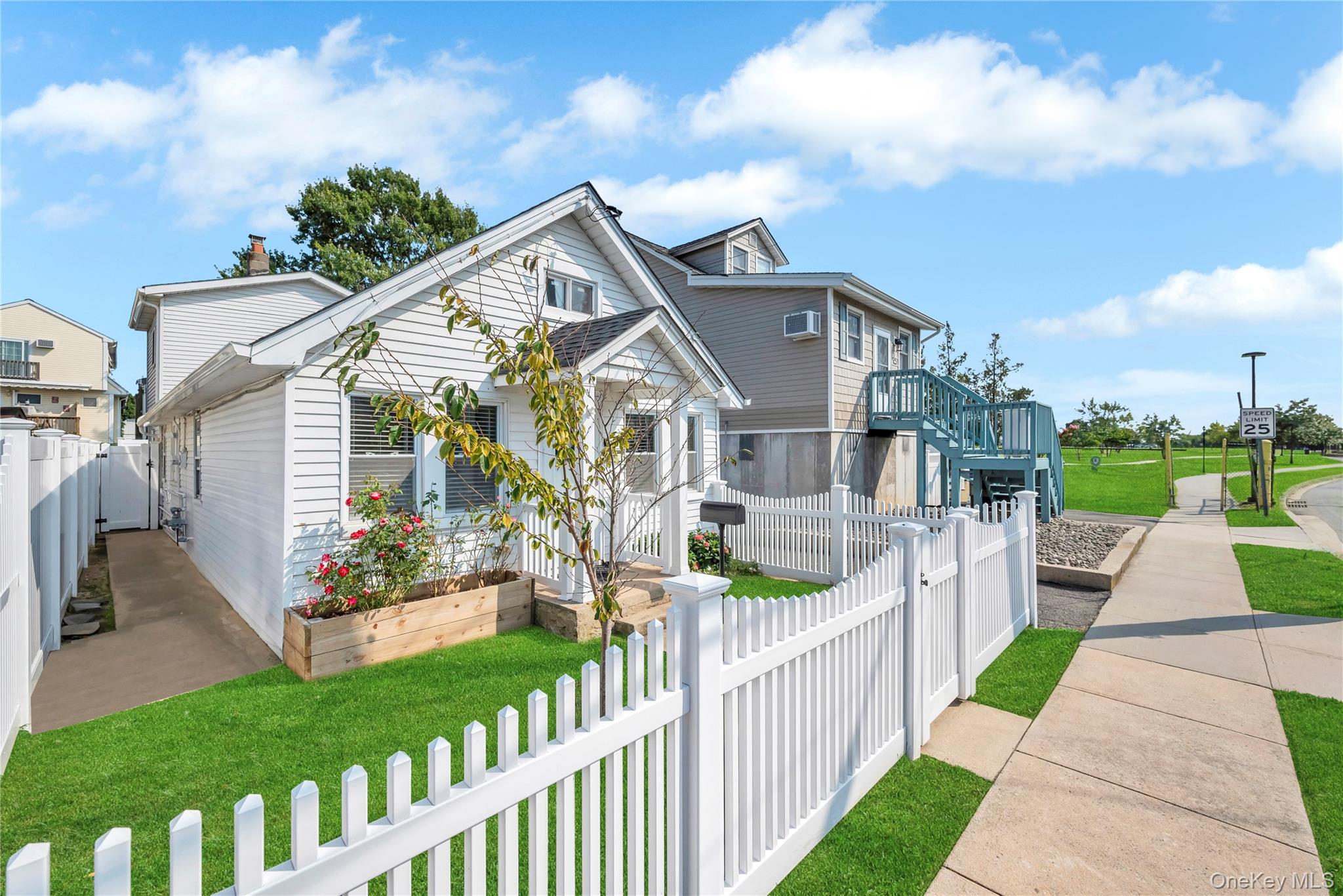 #5 photo, 98 1st Avenue, East Rockaway , NY 11518