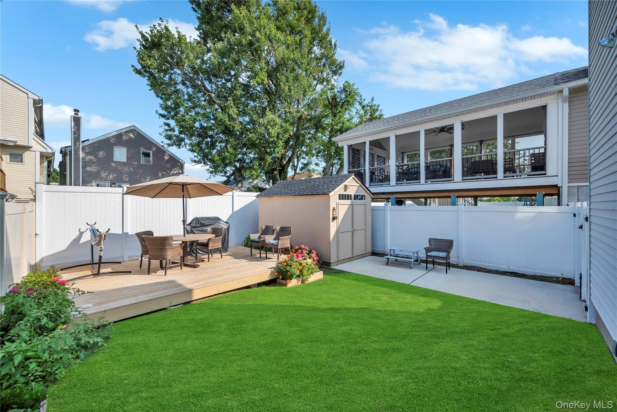 #7 photo, 98 1st Avenue, East Rockaway , NY 11518