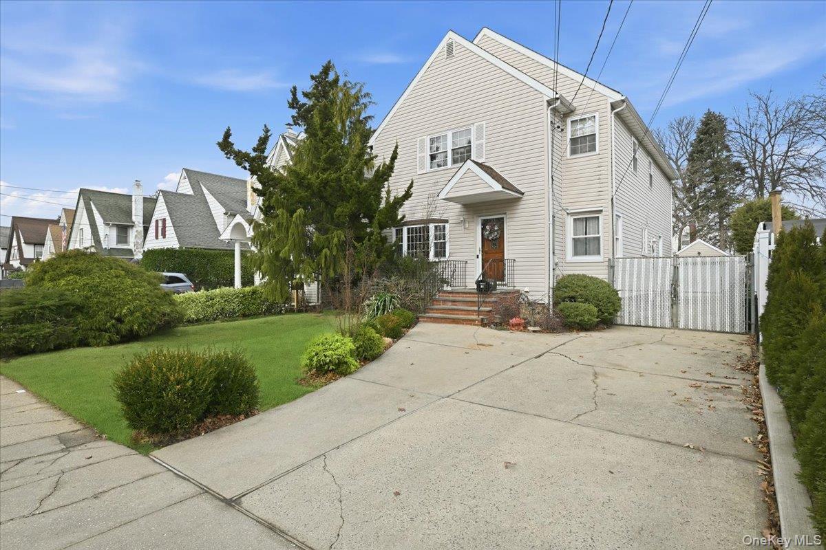 #2 photo, 447 Chestnut Street, 롱 아일랜드 West Hempstead , NY 11552
