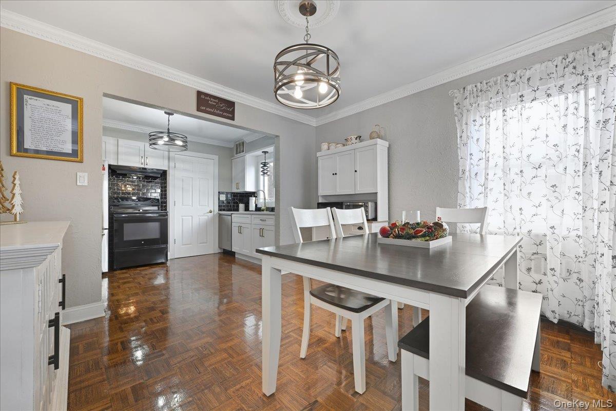 #7 photo, 447 Chestnut Street, 롱 아일랜드 West Hempstead , NY 11552