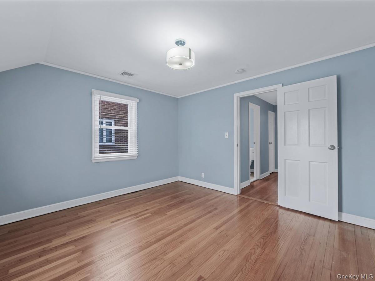 #12 photo, 69 Sheridan Avenue, Williston Park , NY 11596