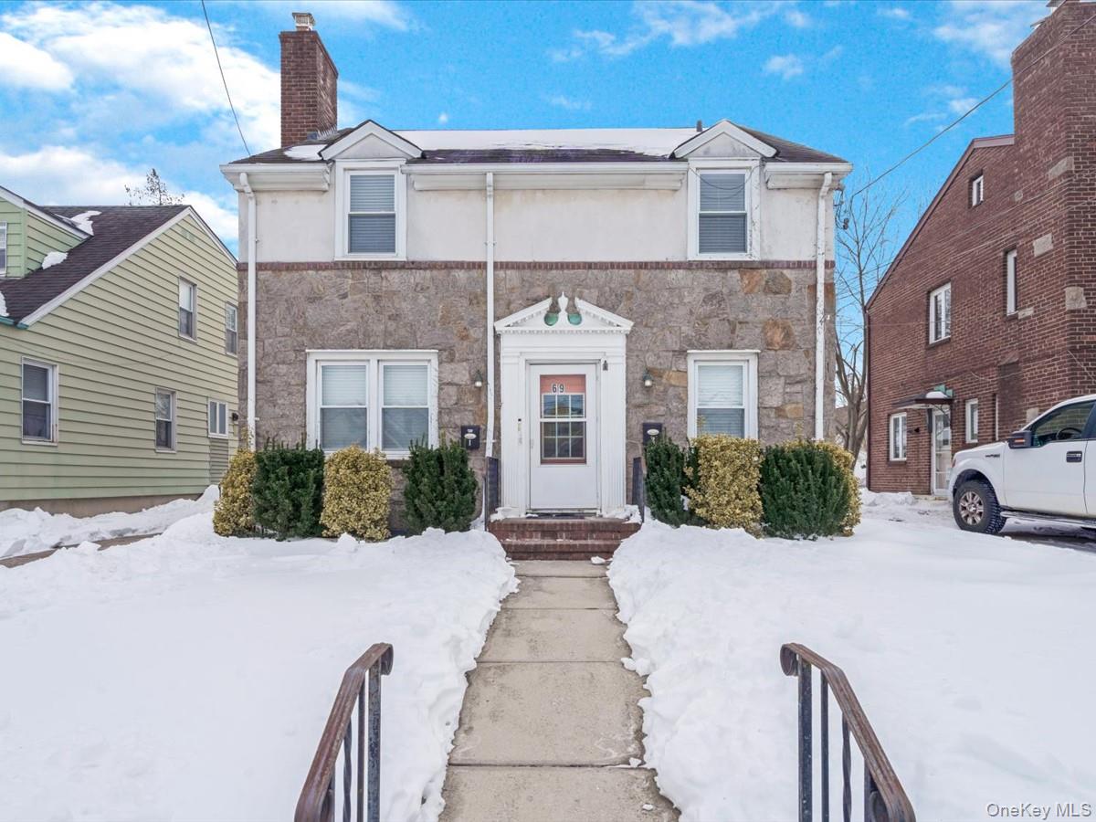 #19 photo, 69 Sheridan Avenue, Williston Park , NY 11596