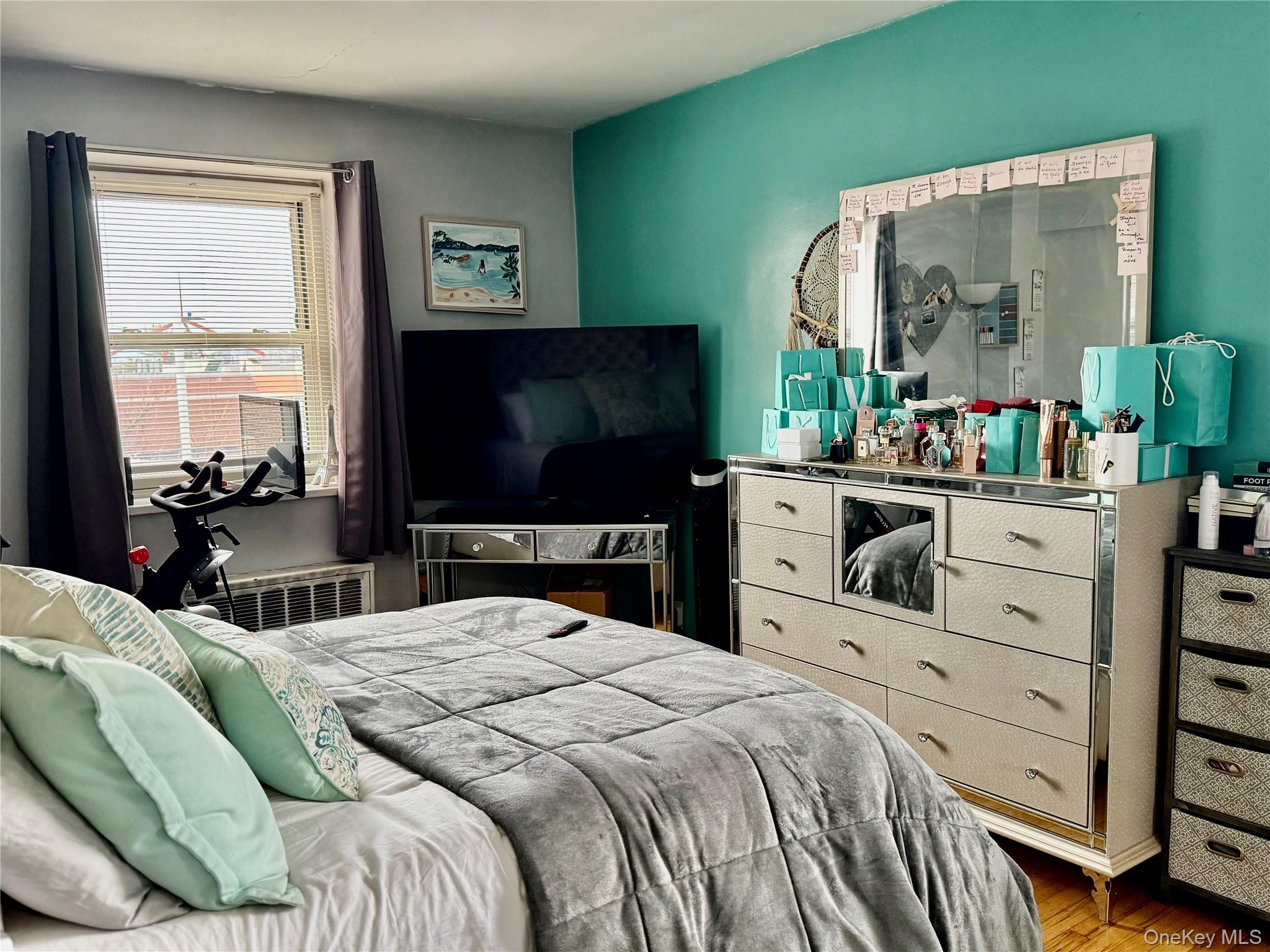 #11 photo, 100 Lincoln Avenue, Mineola , NY 11501