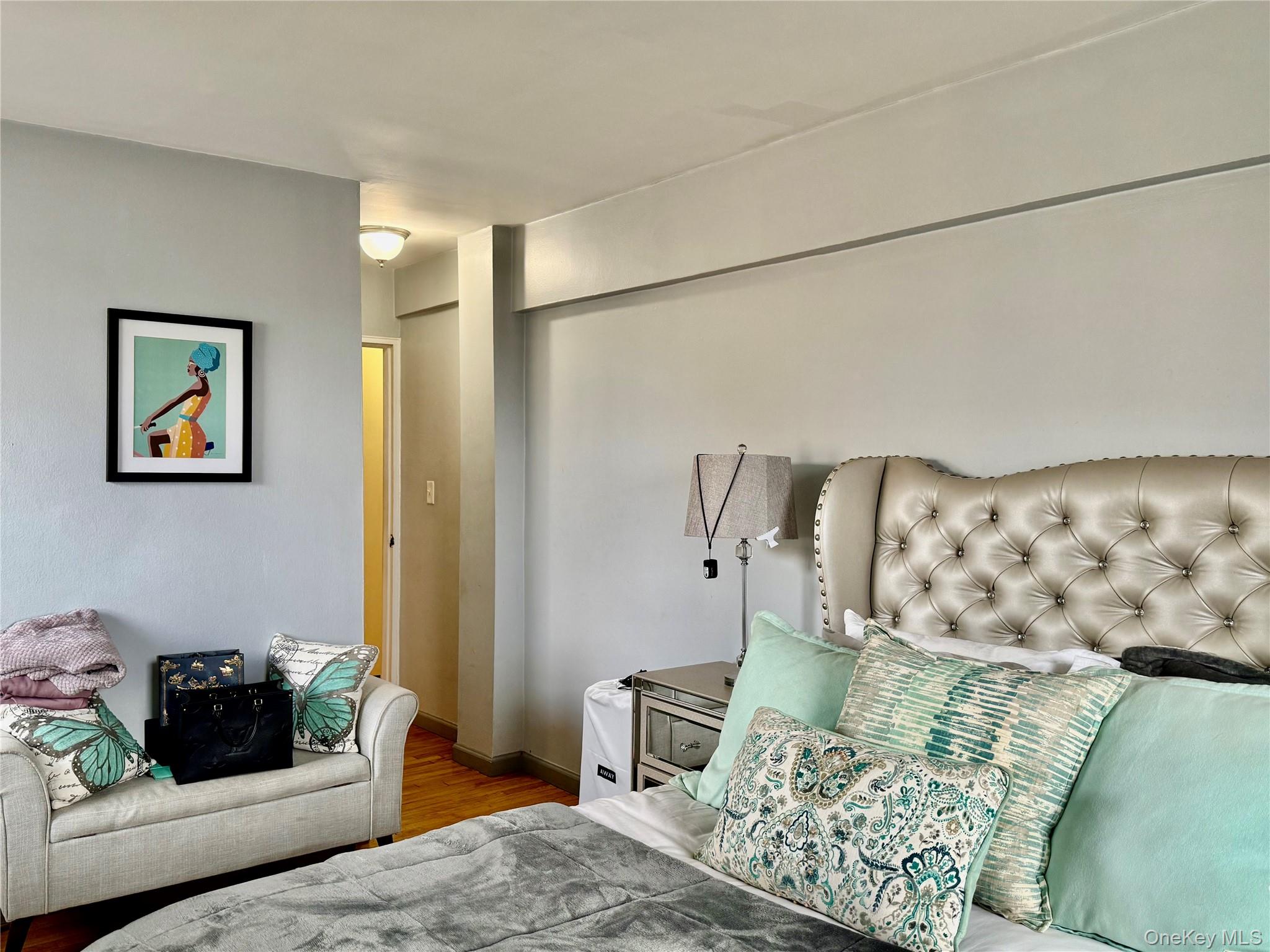 #12 photo, 100 Lincoln Avenue, Mineola , NY 11501