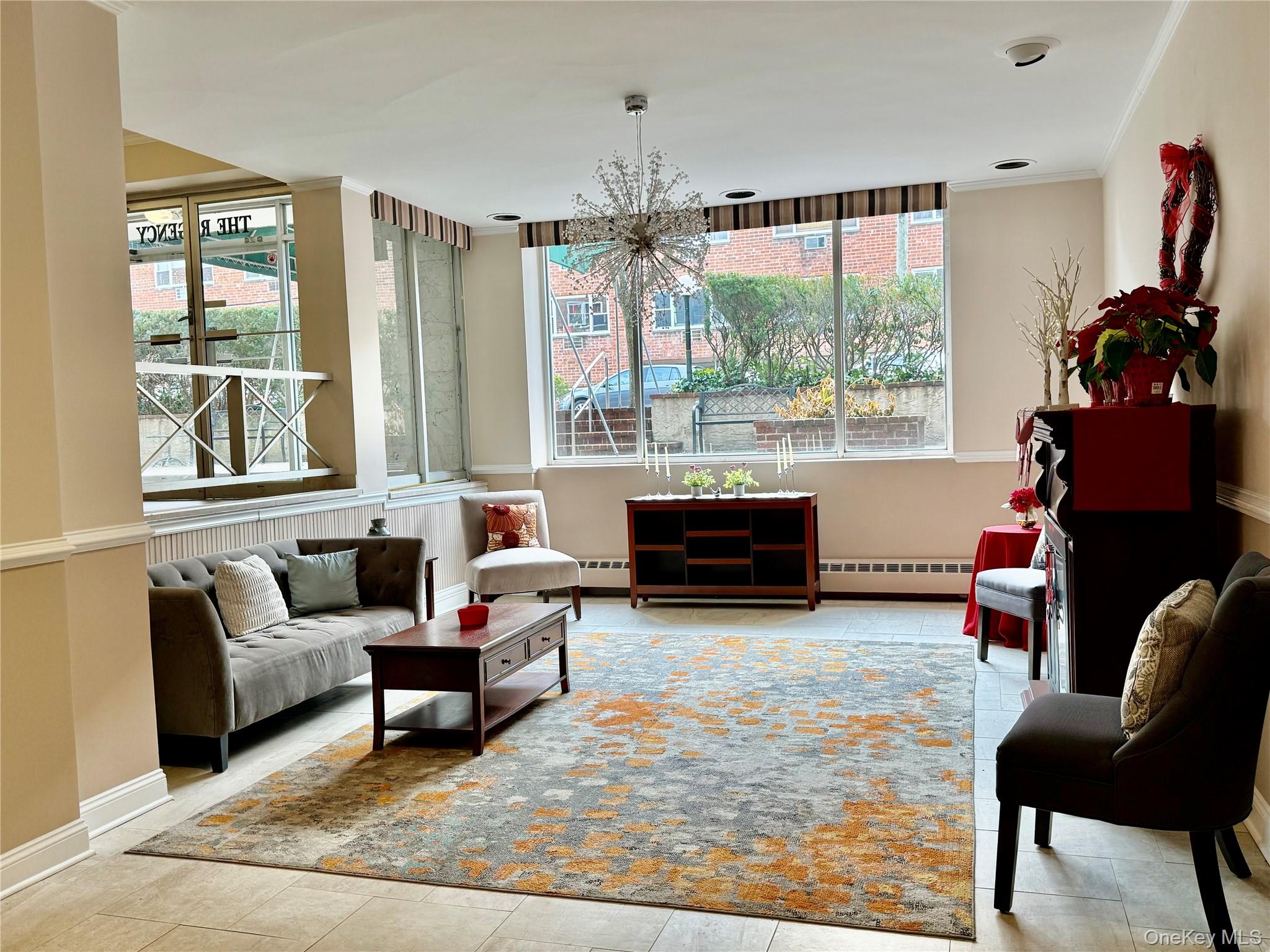 #17 photo, 100 Lincoln Avenue, Mineola , NY 11501