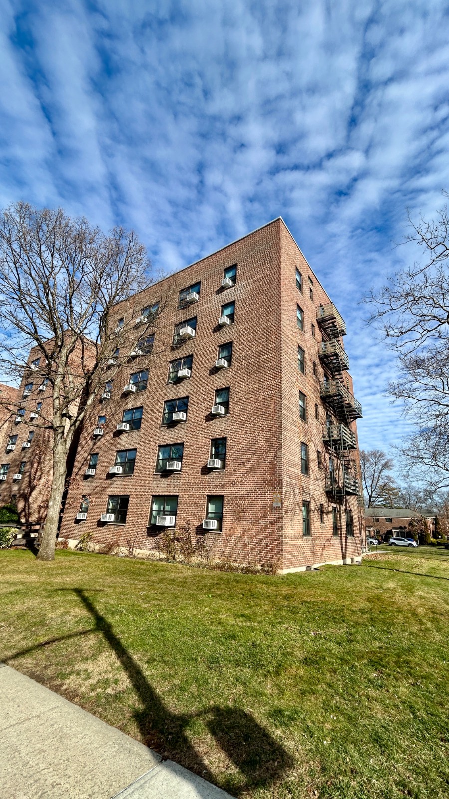 #2 photo, 7363 Bell Blvd, #L2, Куинс ‖ Oakland Gardens , NY 11364