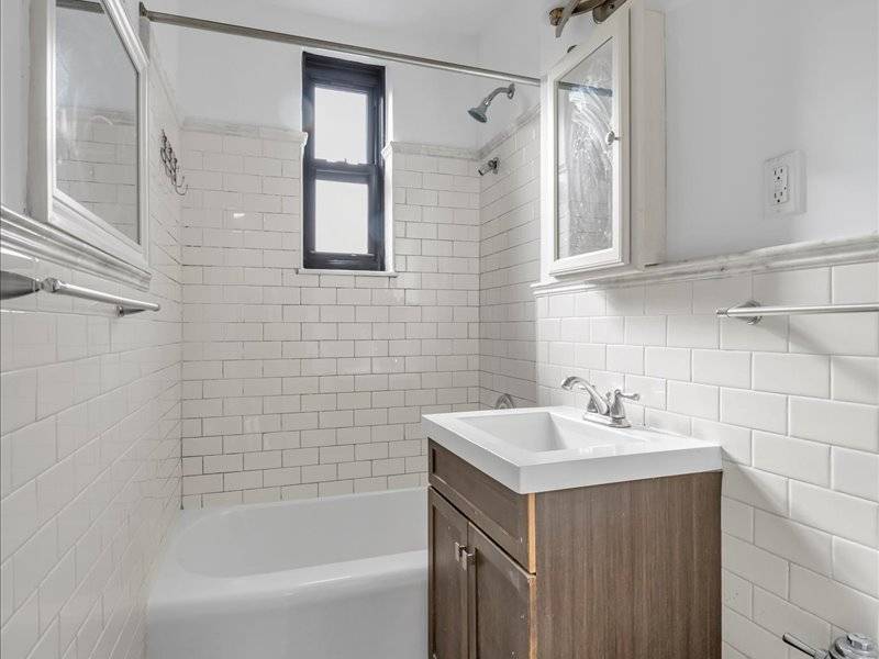 #10 photo, 50 Shore Boulevard, #3H, Manhattan Beach , NY 11235