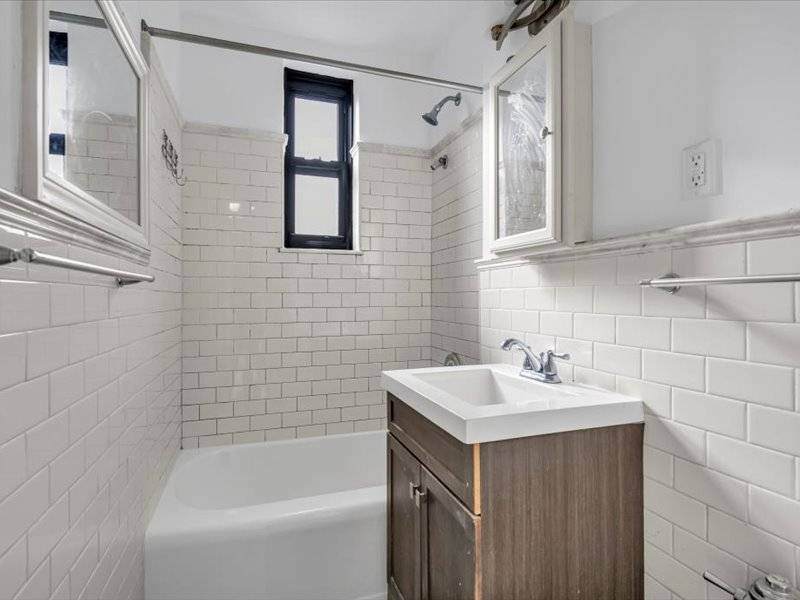 #9 photo, 50 Shore Boulevard, #3H, Manhattan Beach , NY 11235