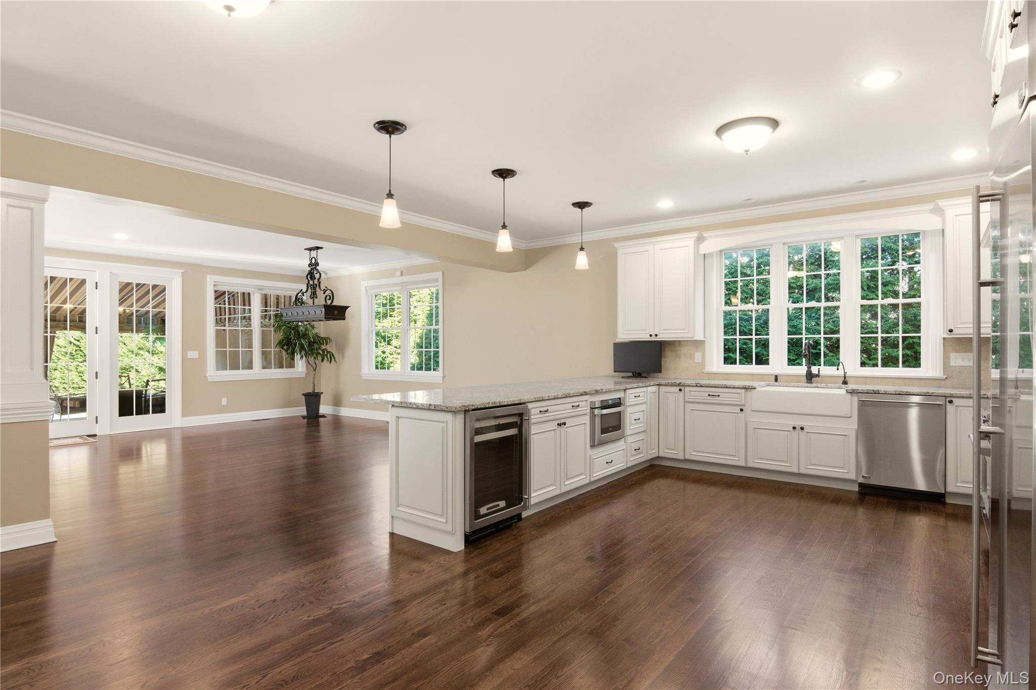 #10 photo, 69 Old Depot Road, Quogue , NY 11959