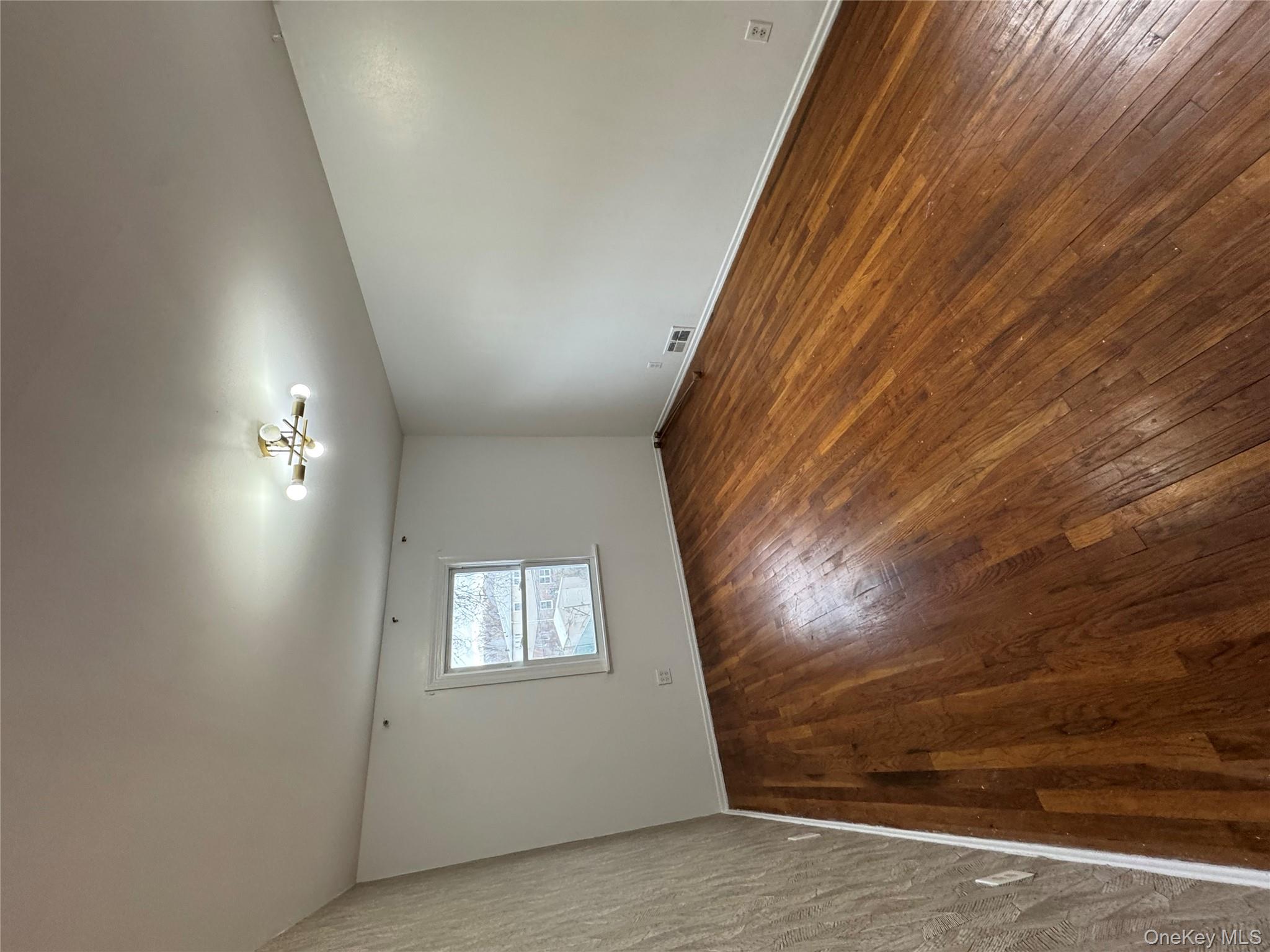 #10 photo, 14405 21st Avenue, Whitestone , NY 11357