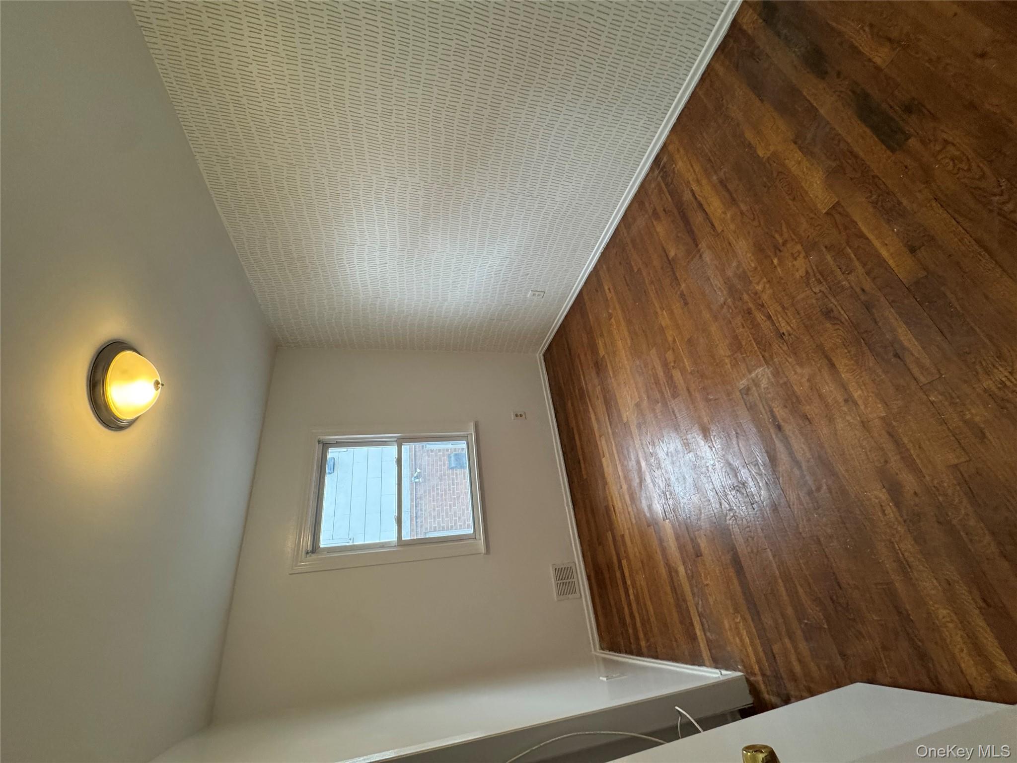 #9 photo, 14405 21st Avenue, Whitestone , NY 11357