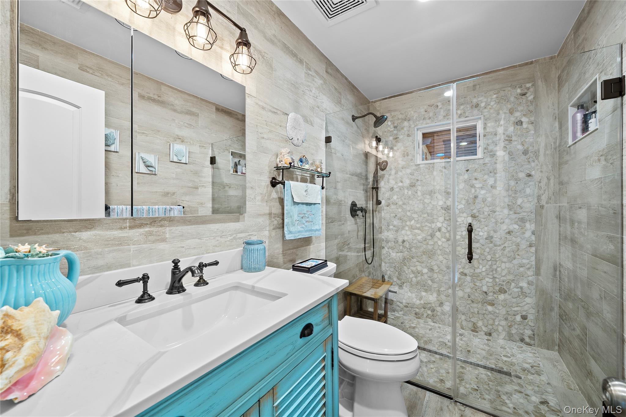 #10 photo, 1563 Stevens Avenue, Merrick , NY 11566