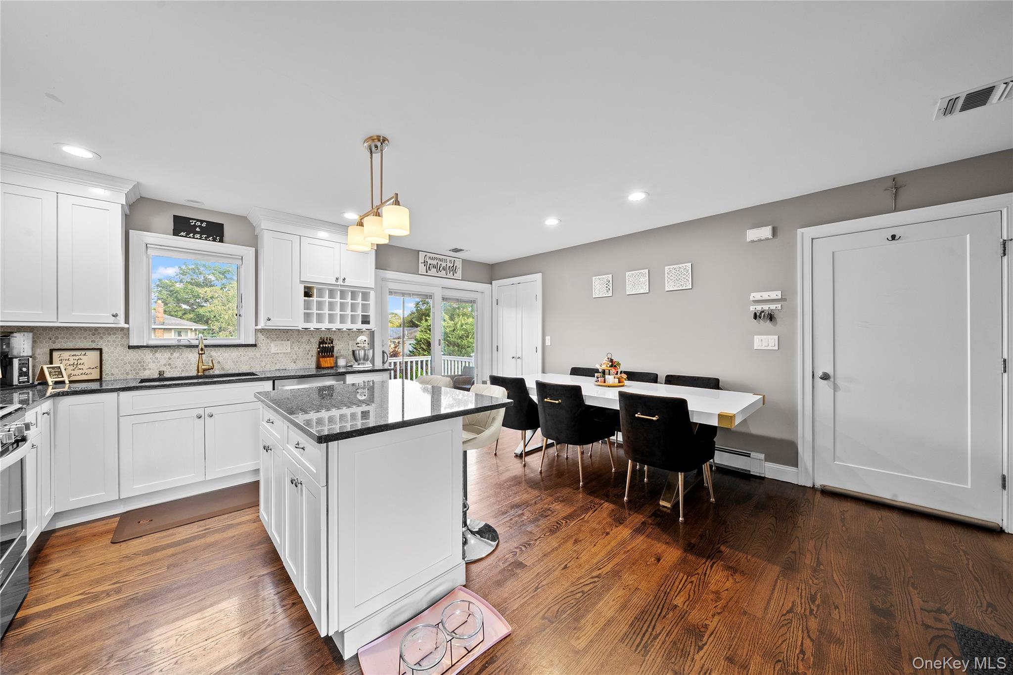 #15 photo, 1563 Stevens Avenue, Merrick , NY 11566