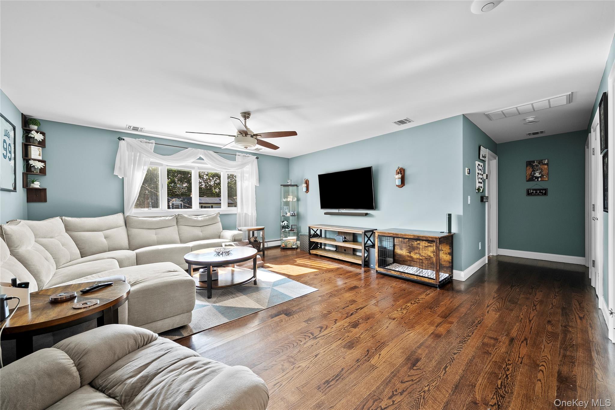 #20 photo, 1563 Stevens Avenue, Merrick , NY 11566