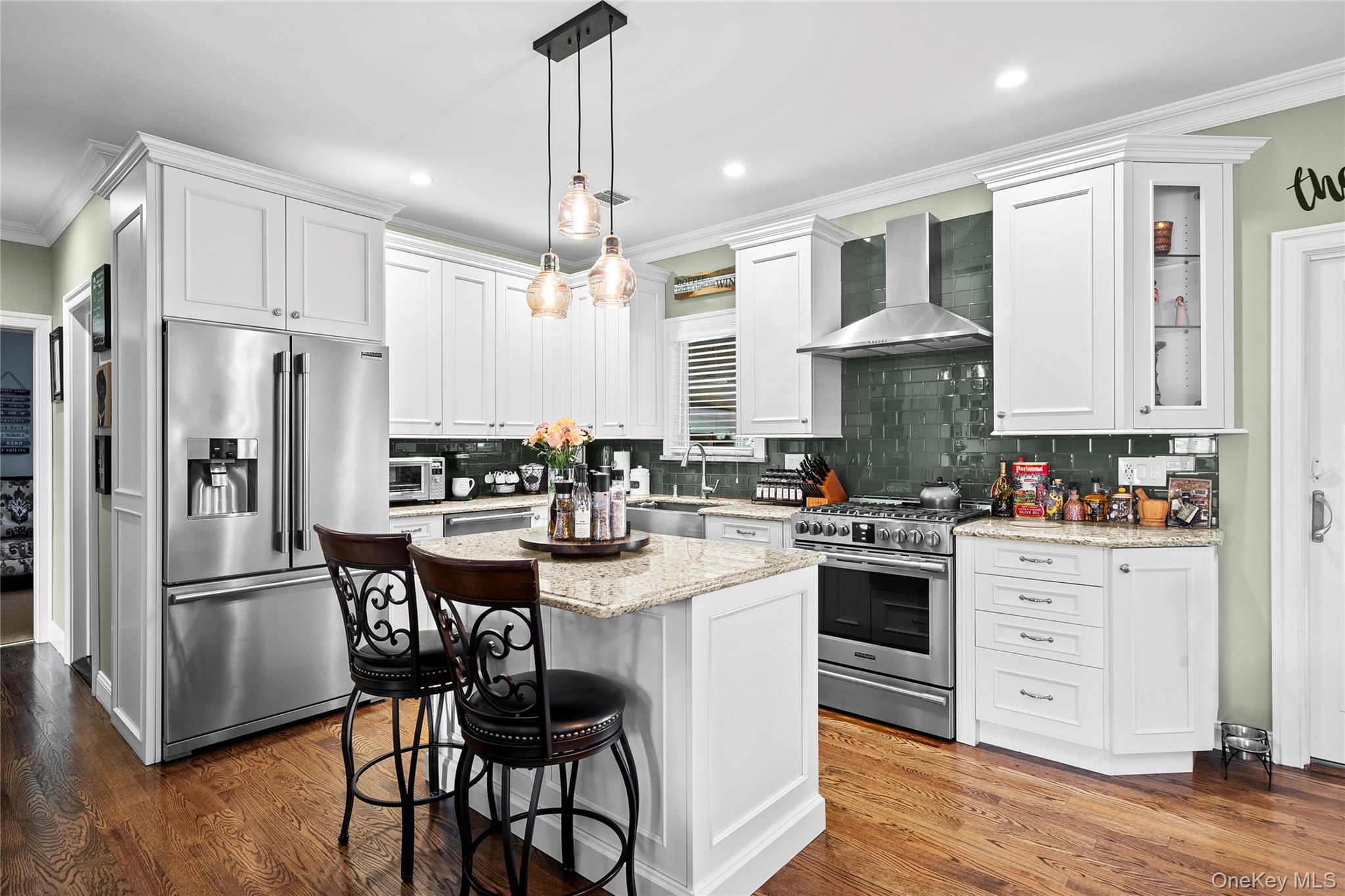 #8 photo, 1563 Stevens Avenue, Merrick , NY 11566