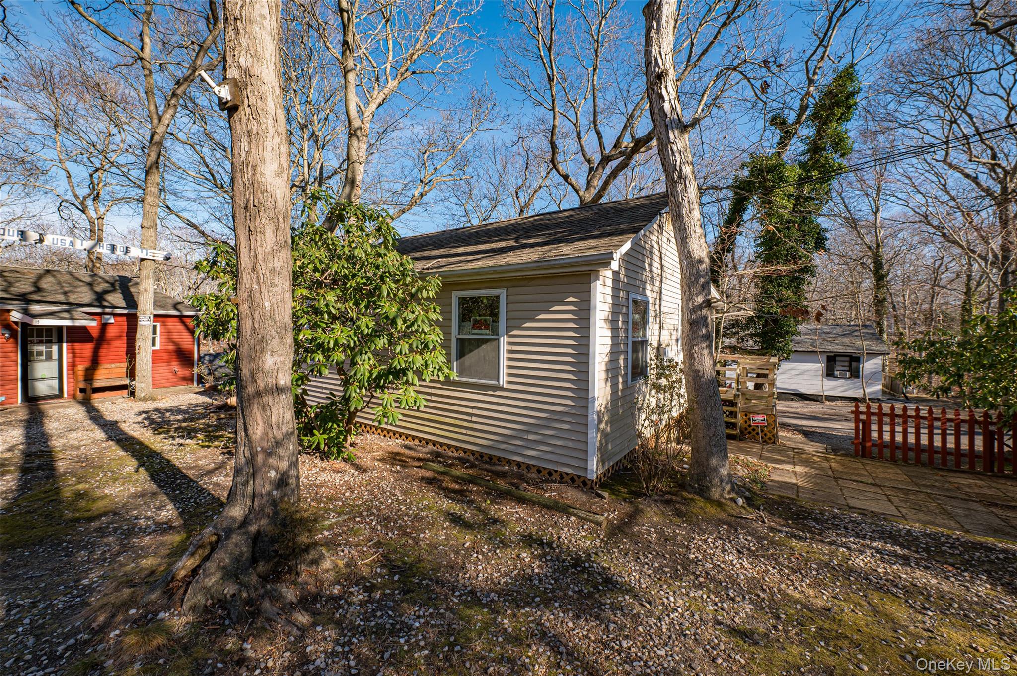 #18 photo, 9 East Way Path, Baiting Hollow , NY 11933