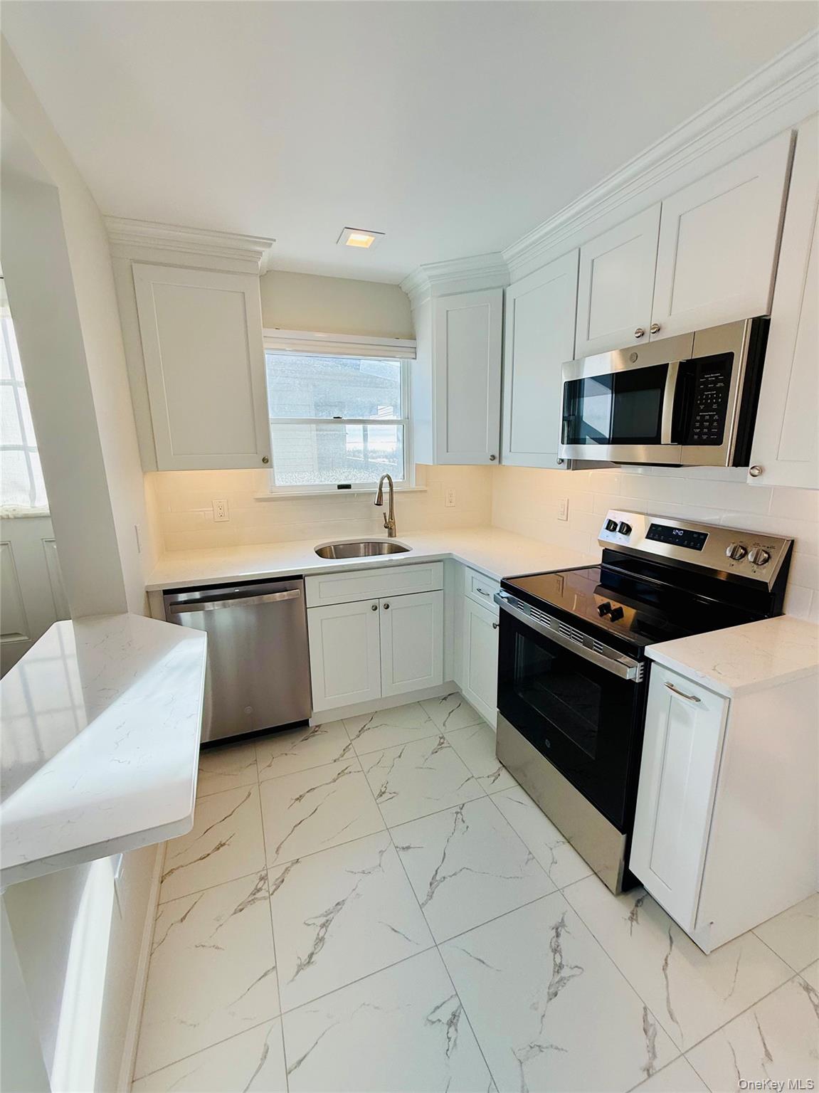 #12 photo, 26 Namkee Lane, Blue Point , NY 11715