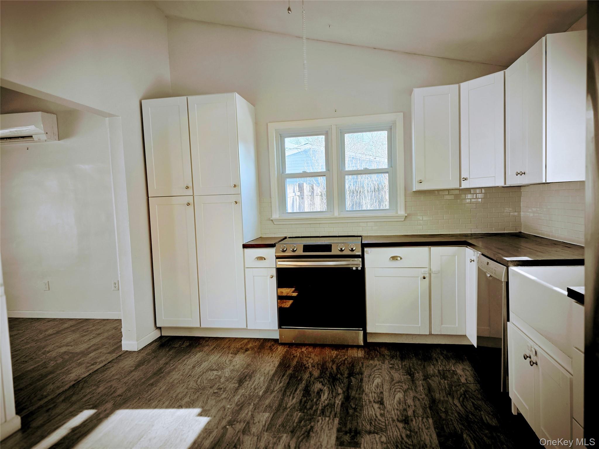 #8 photo, 20 Princeton Street, 紐約州 Red Hook , NY 12571