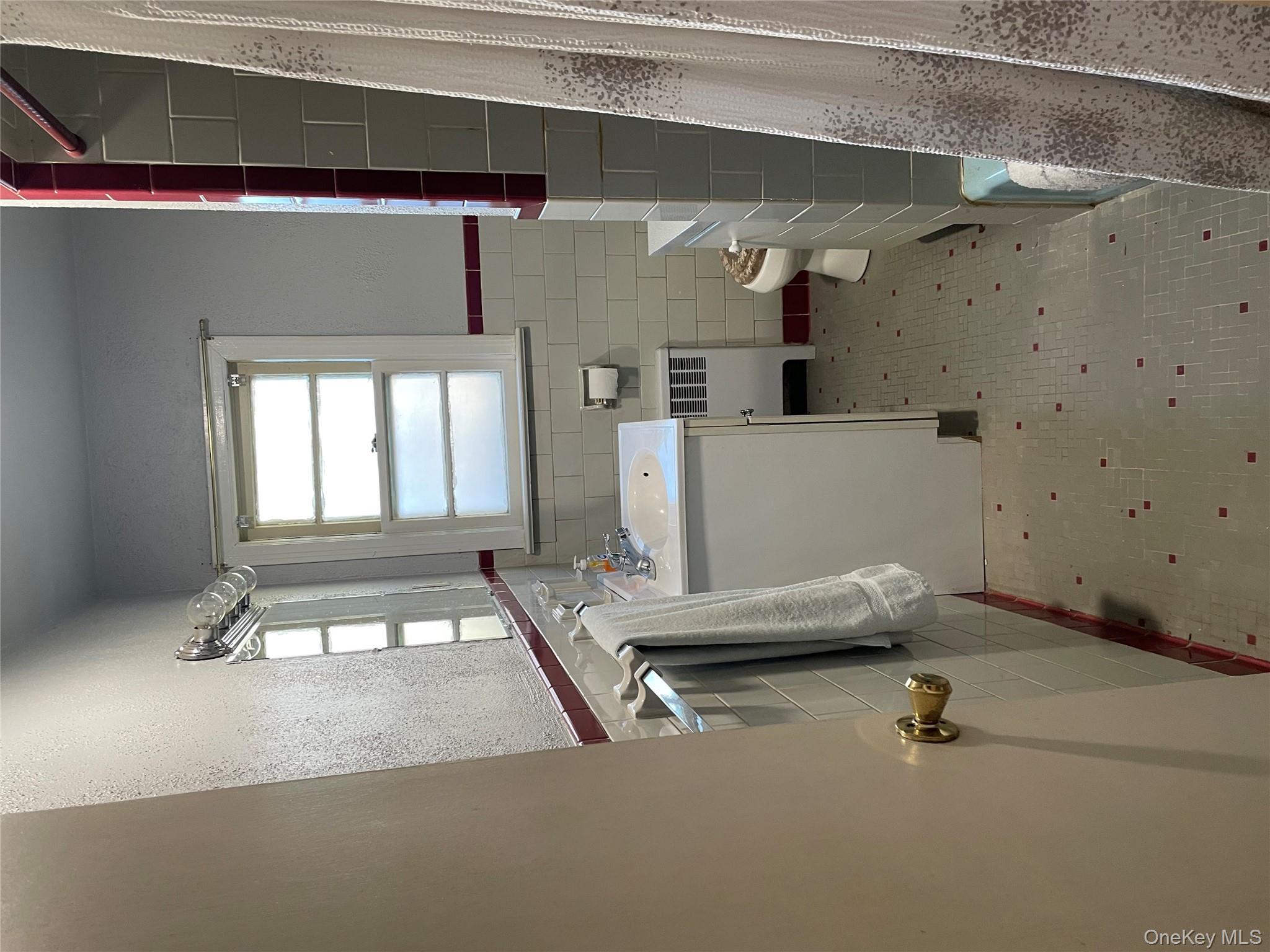 #12 photo, 11 Fifth Avenue, Newburgh , NY 12550