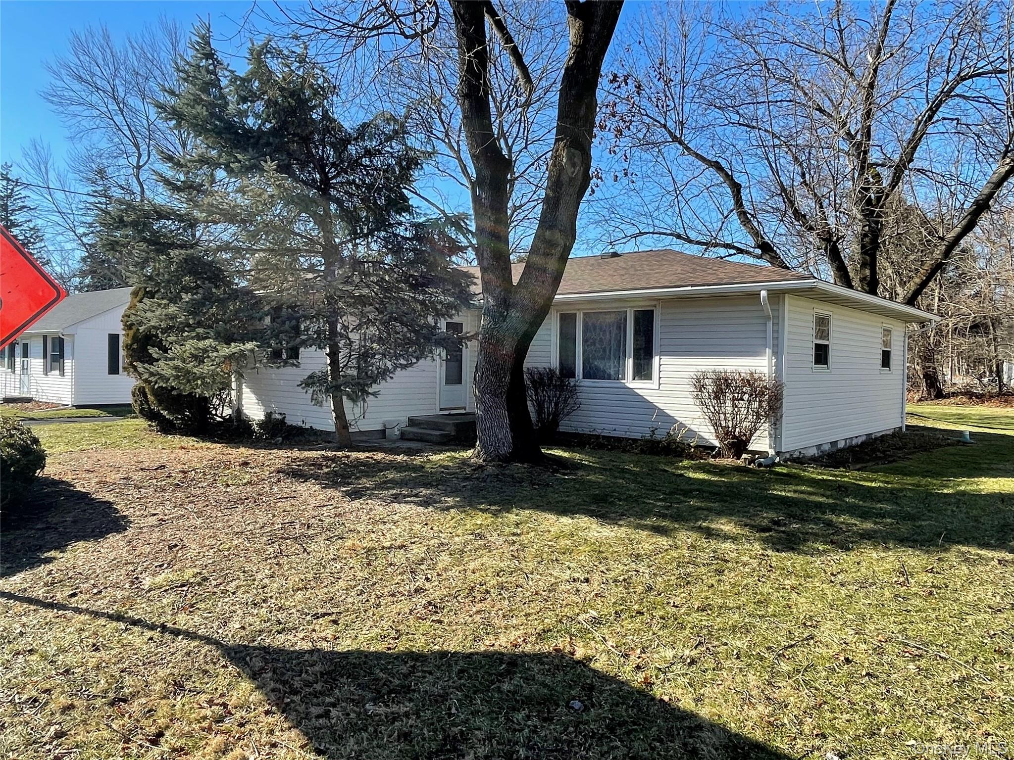 #20 photo, 11 Fifth Avenue, Newburgh , NY 12550