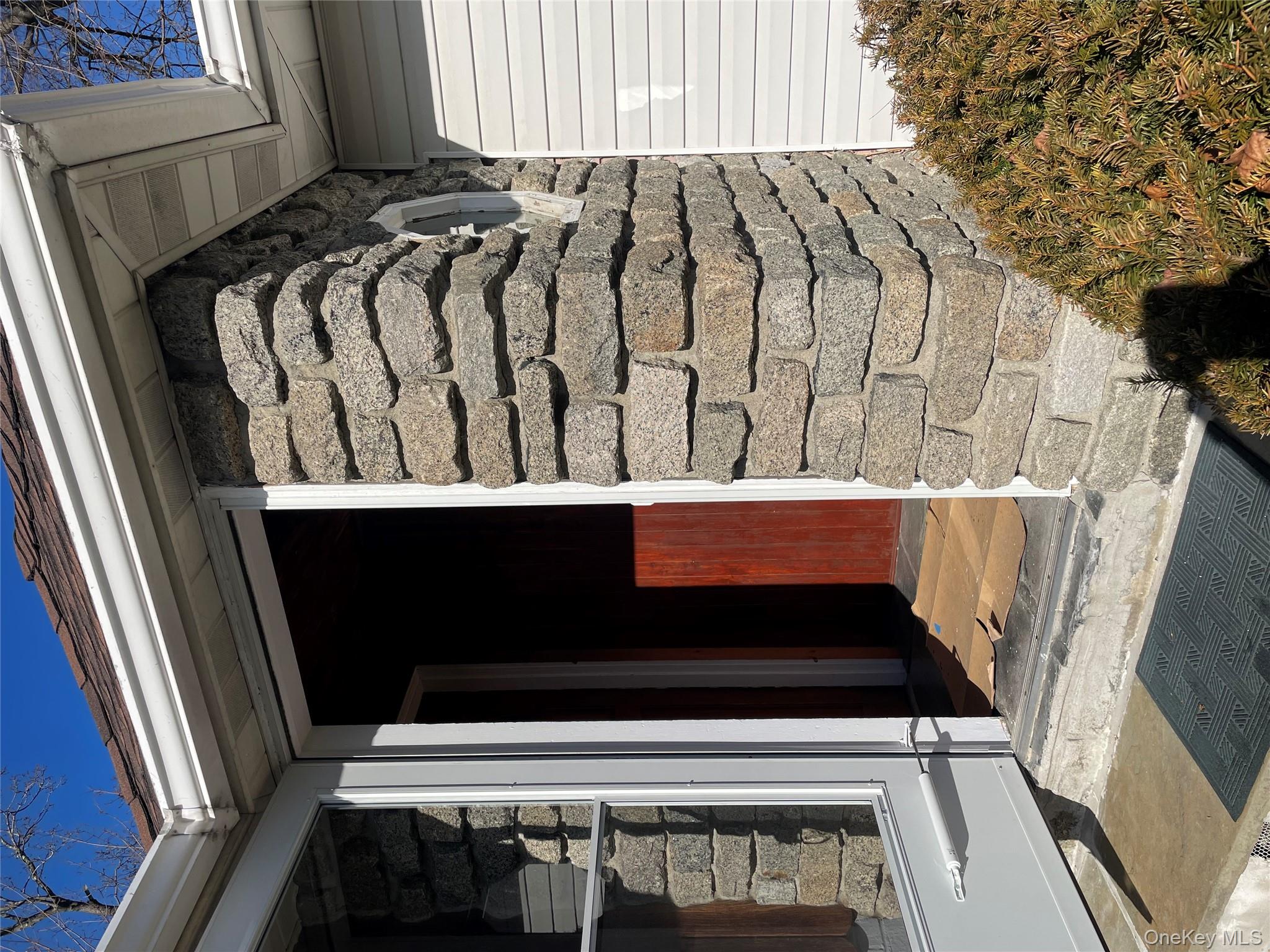 #4 photo, 11 Fifth Avenue, Newburgh , NY 12550