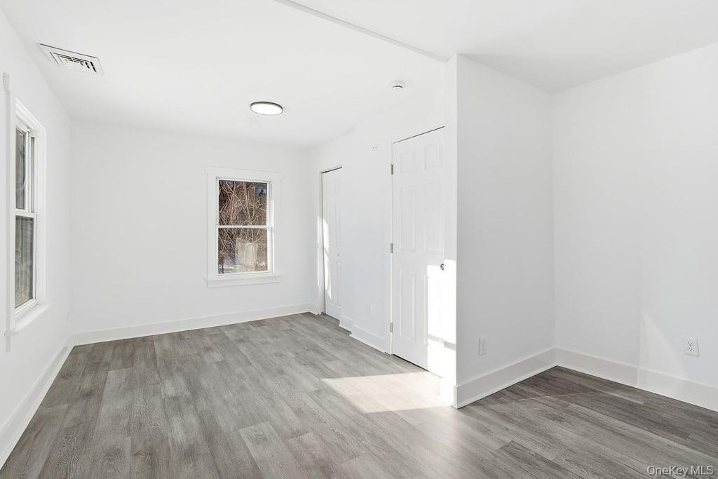 #17 photo, 1159 Main Street, 뉴욕주 Malden On Hudson , NY 12453