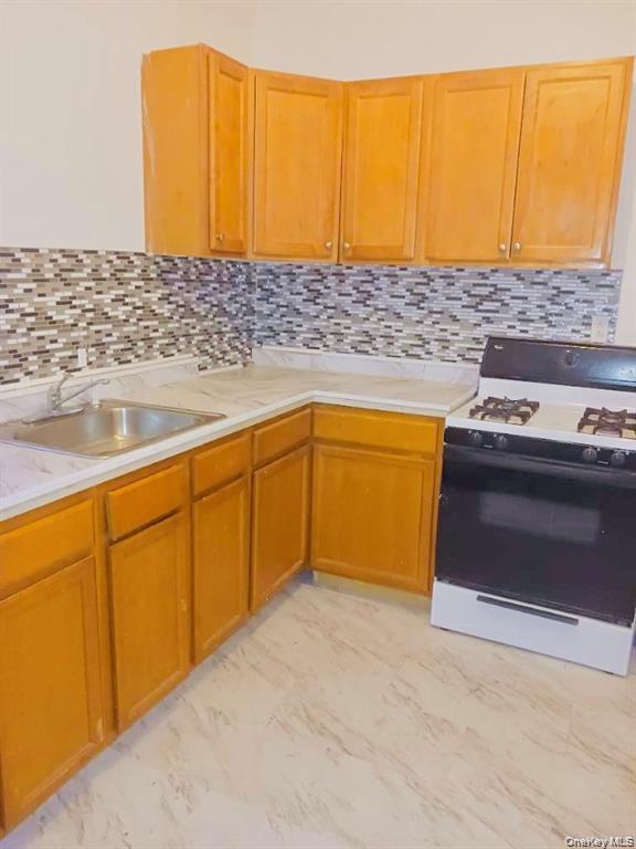 #8 photo, 640 S 6th Avenue, Mount Vernon , NY 10550