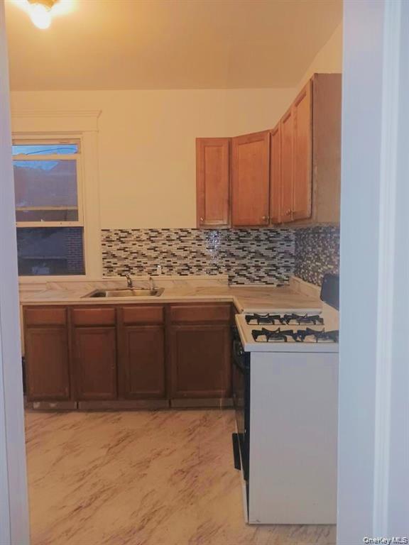 #9 photo, 640 S 6th Avenue, Mount Vernon , NY 10550