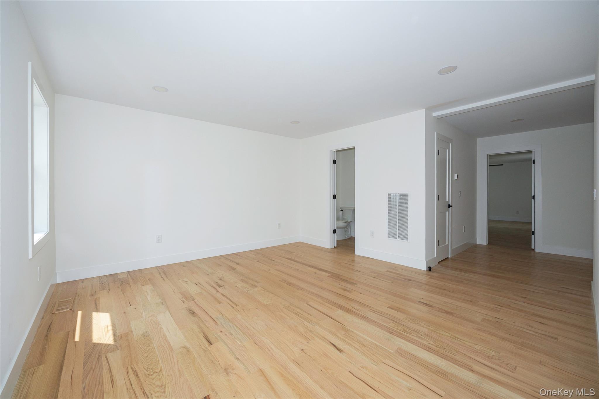 #12 photo, 7441 S Broadway, Red Hook , NY 12571