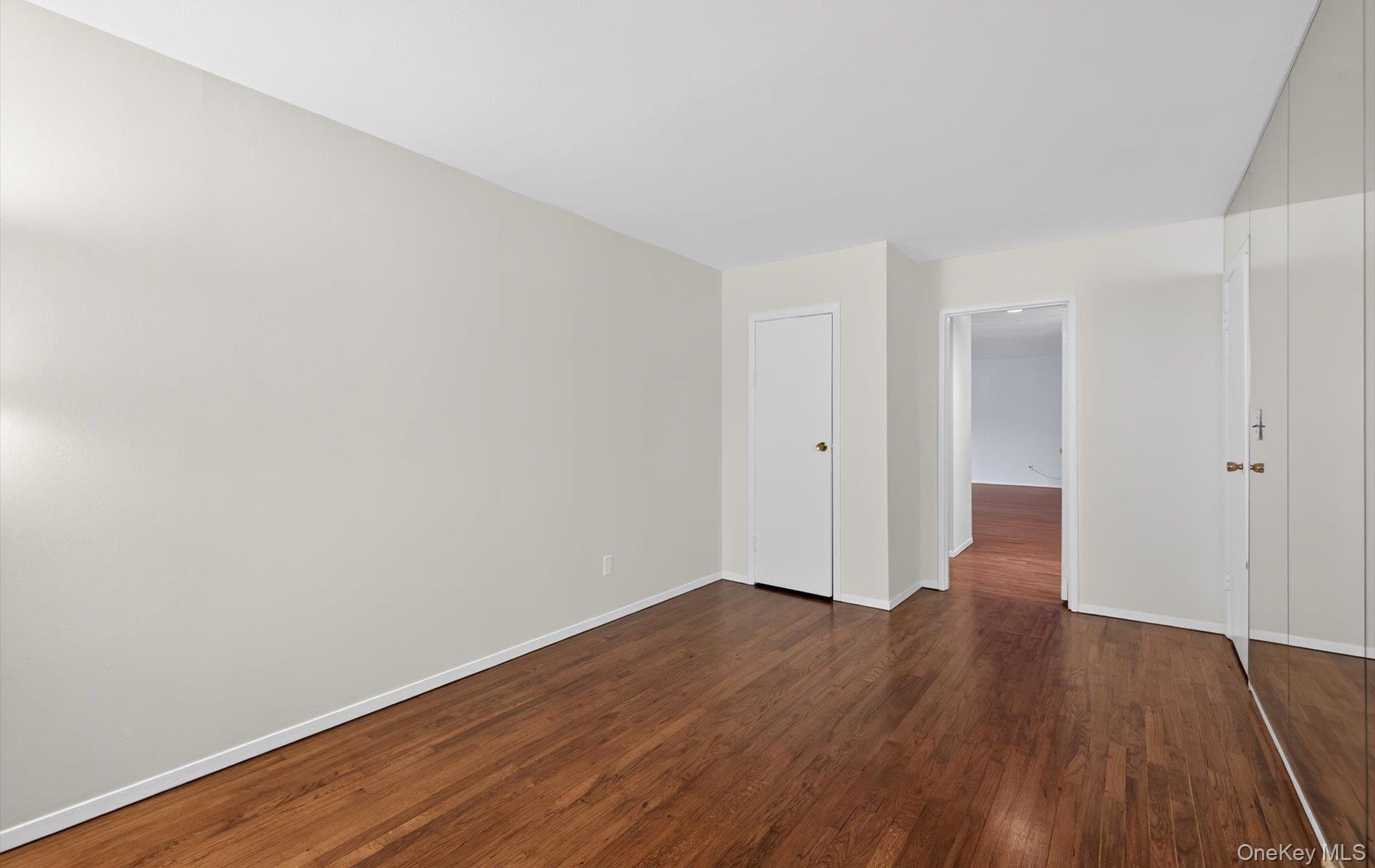 #10 photo, 1 Toms Point Lane, Port Washington , NY 11050