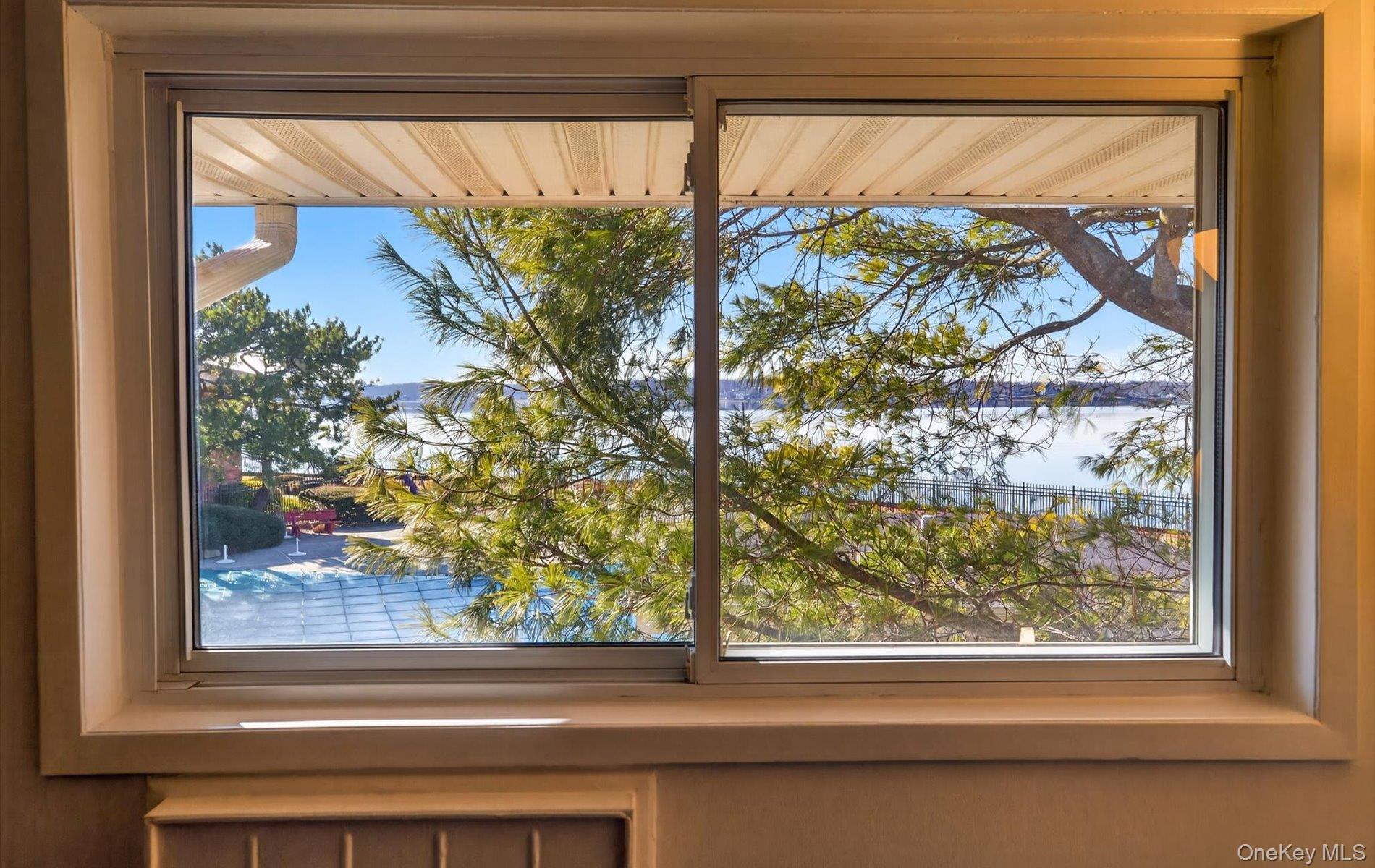 #11 photo, 1 Toms Point Lane, Port Washington , NY 11050