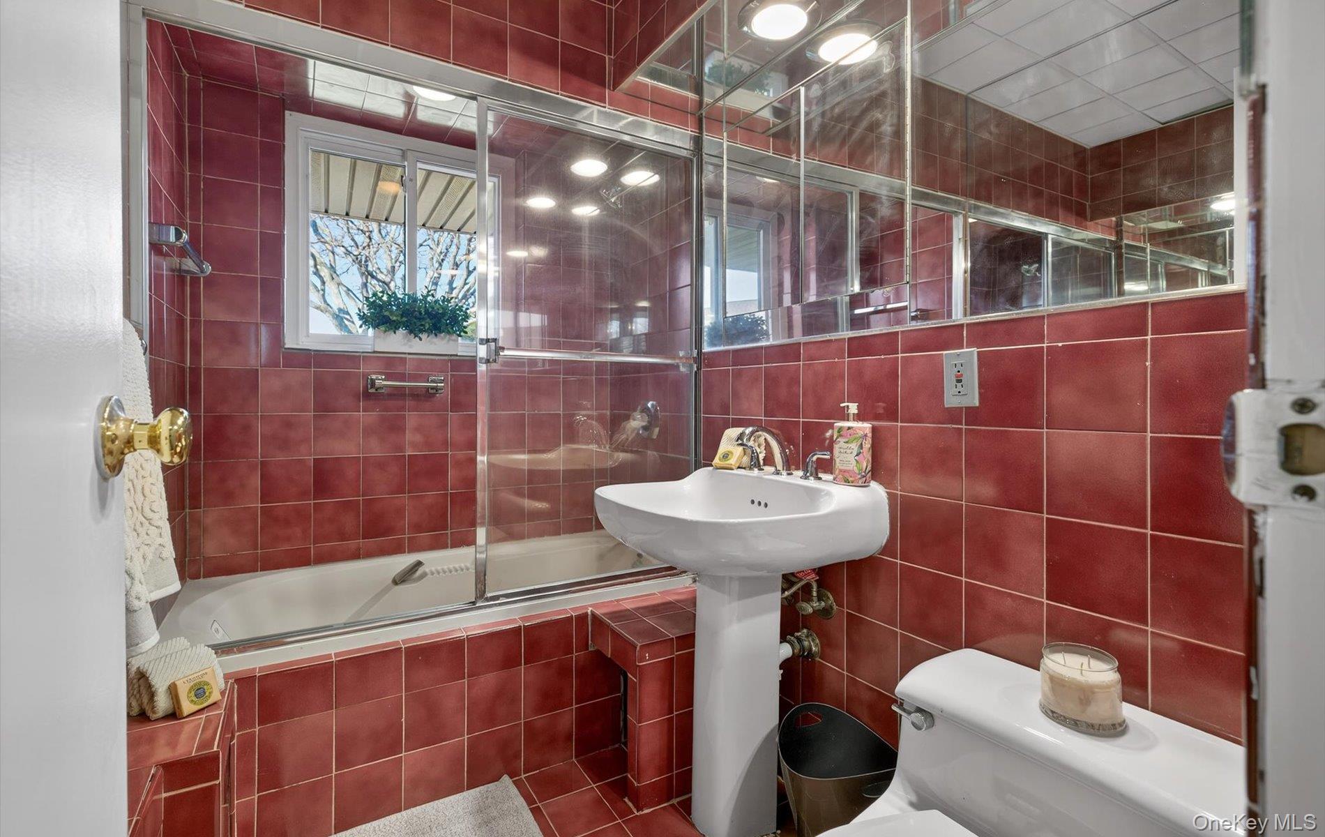 #16 photo, 1 Toms Point Lane, Port Washington , NY 11050