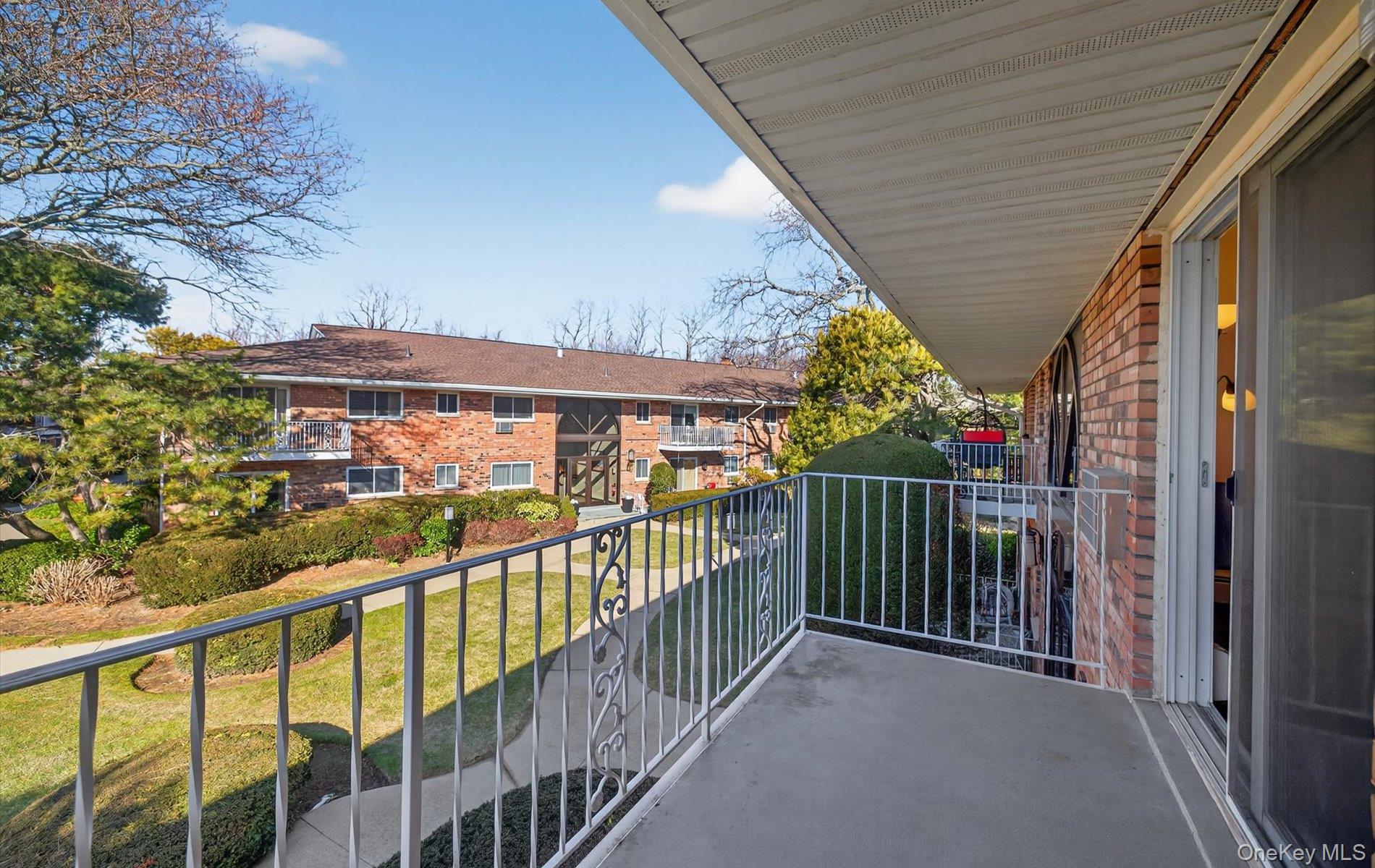 #19 photo, 1 Toms Point Lane, Port Washington , NY 11050