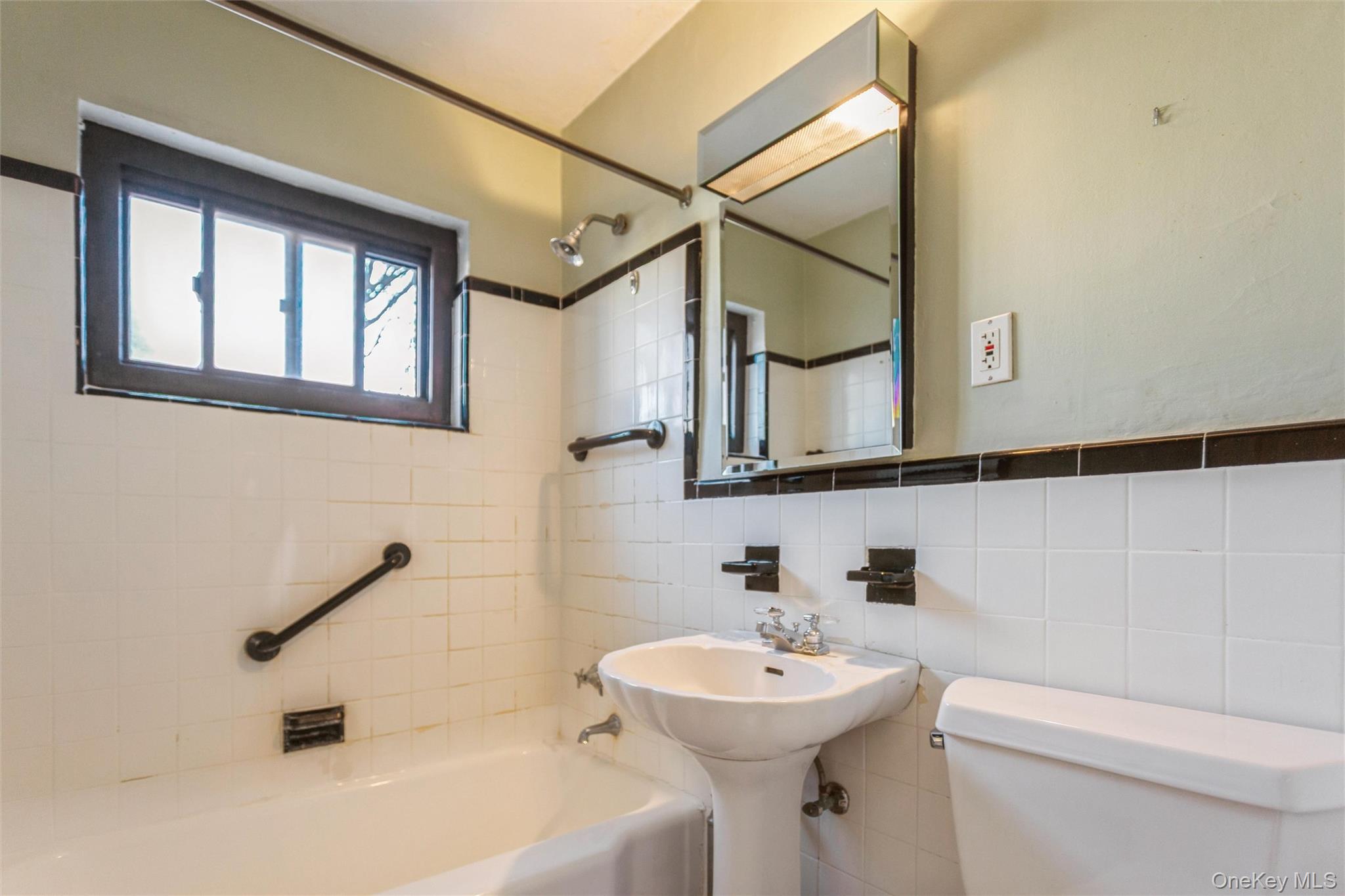 #14 photo, 107 15th Street, गार्डन सिटी Garden City , NY 11530