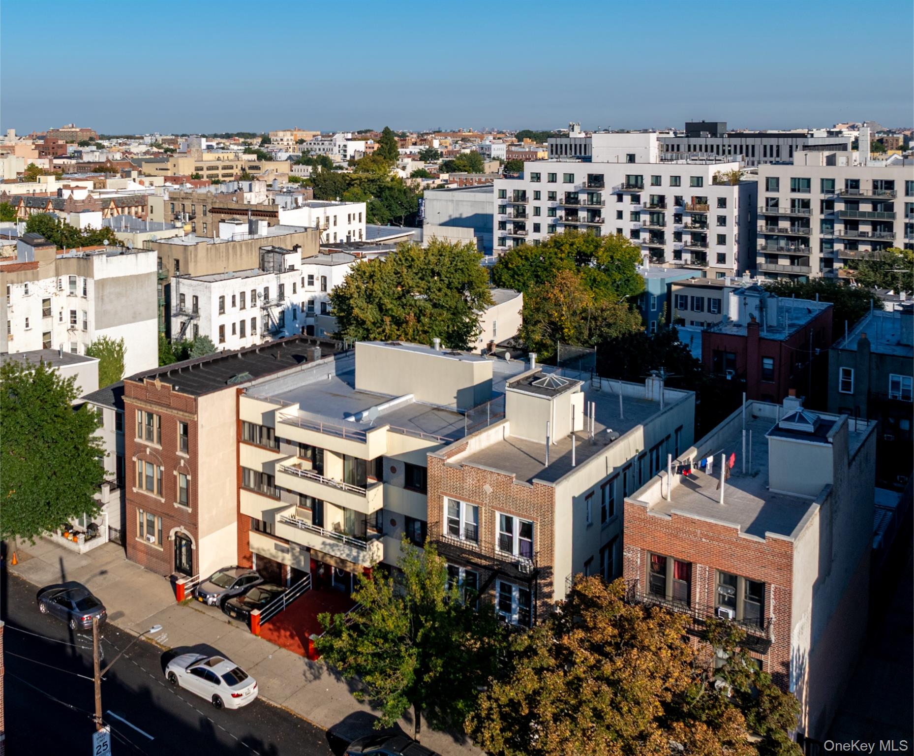 #2 photo, 34-35 33rd Street, अस्टोरिया Astoria , NY 11106