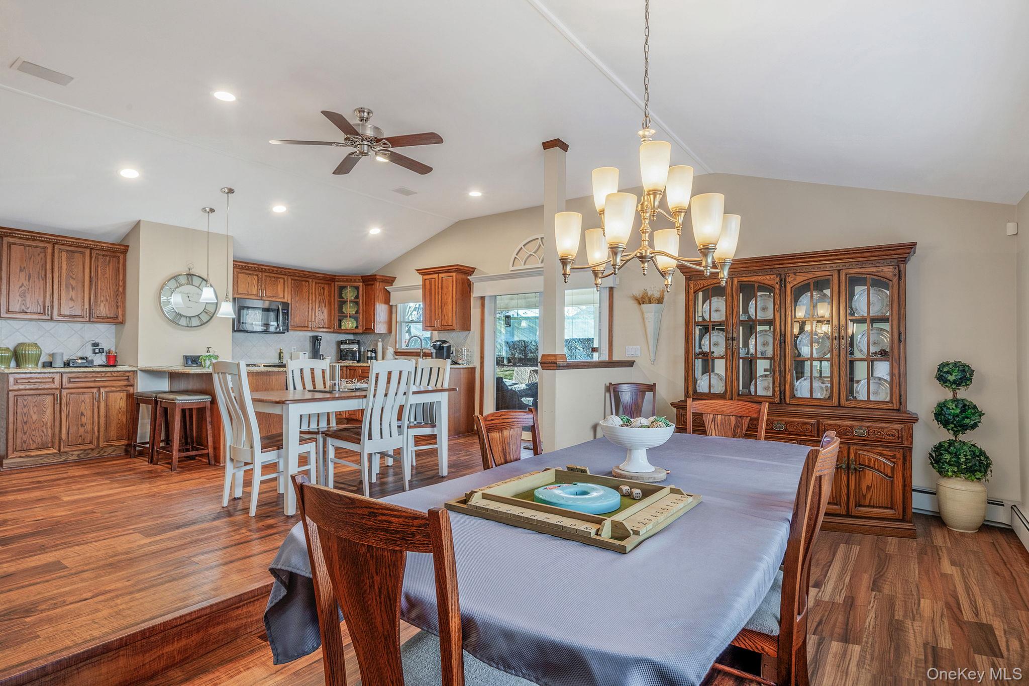 #15 photo, 28 Pamela Lane, Selden , NY 11784