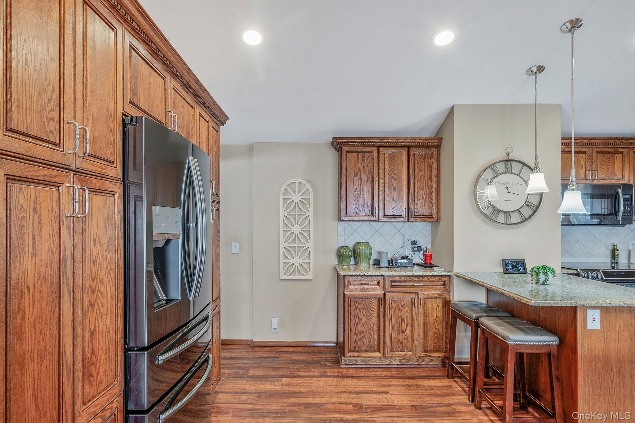 #16 photo, 28 Pamela Lane, Selden , NY 11784