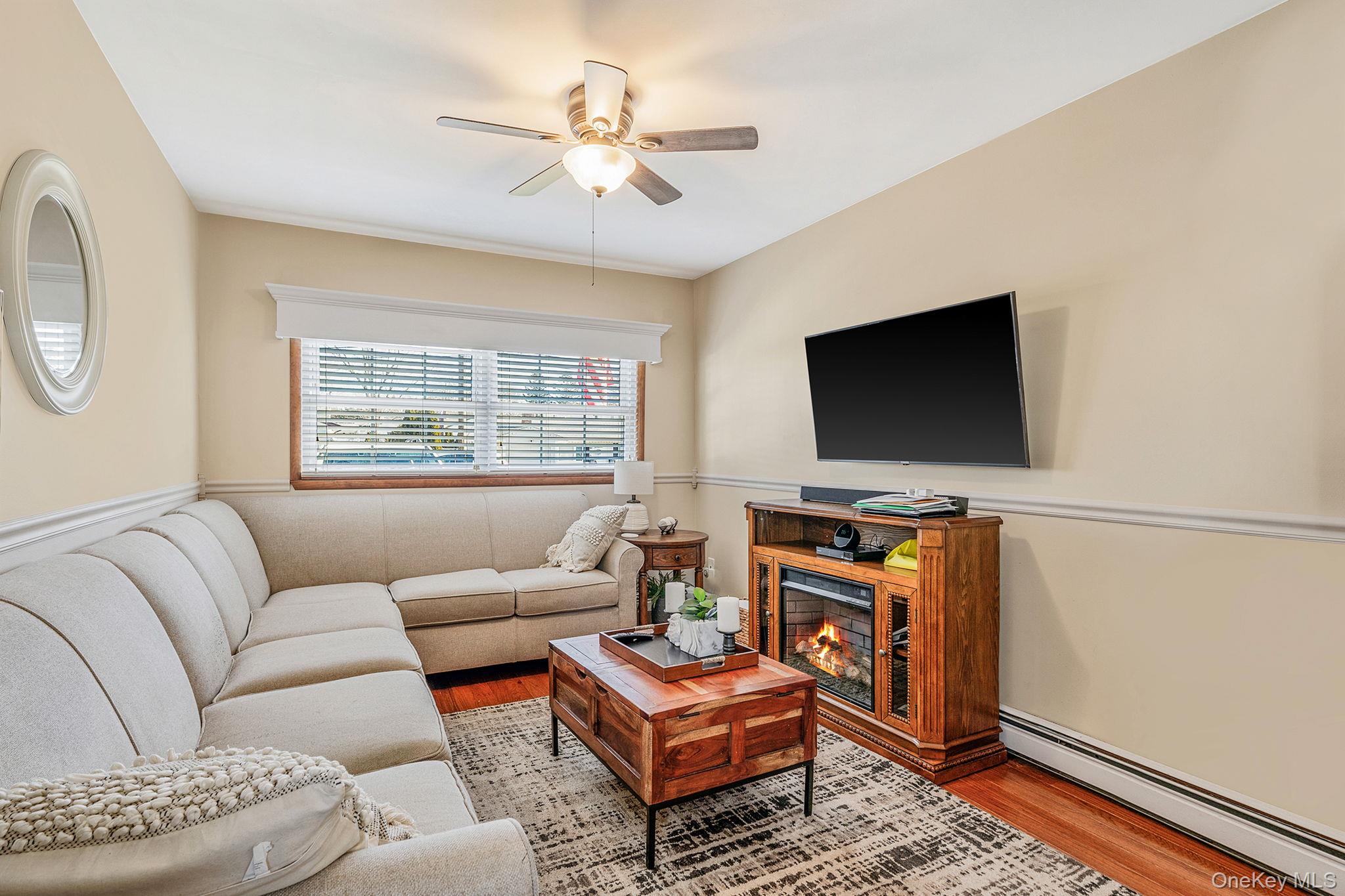 #8 photo, 28 Pamela Lane, Selden , NY 11784